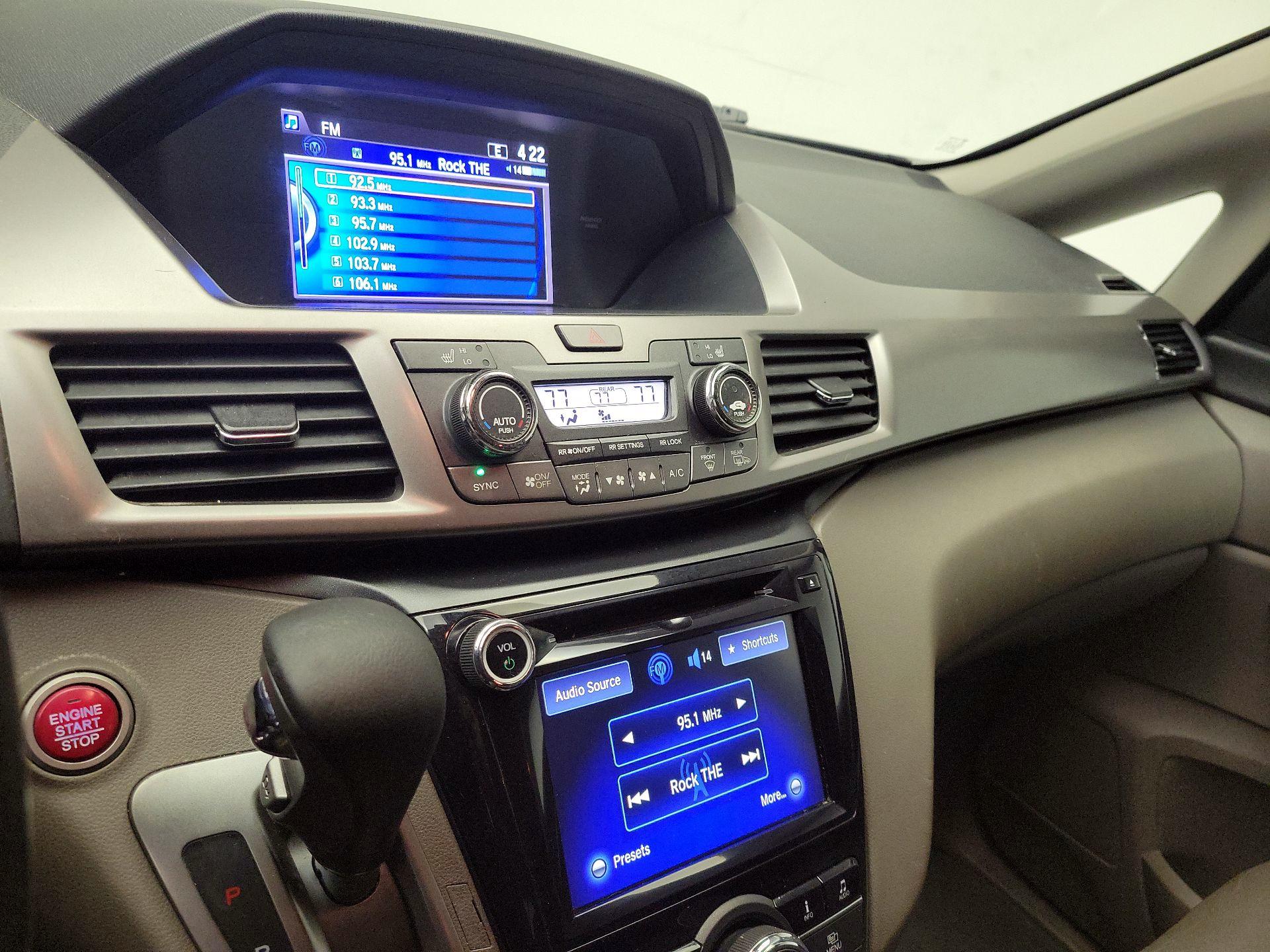 Thumbnail: 2016 Honda Odyssey - 15