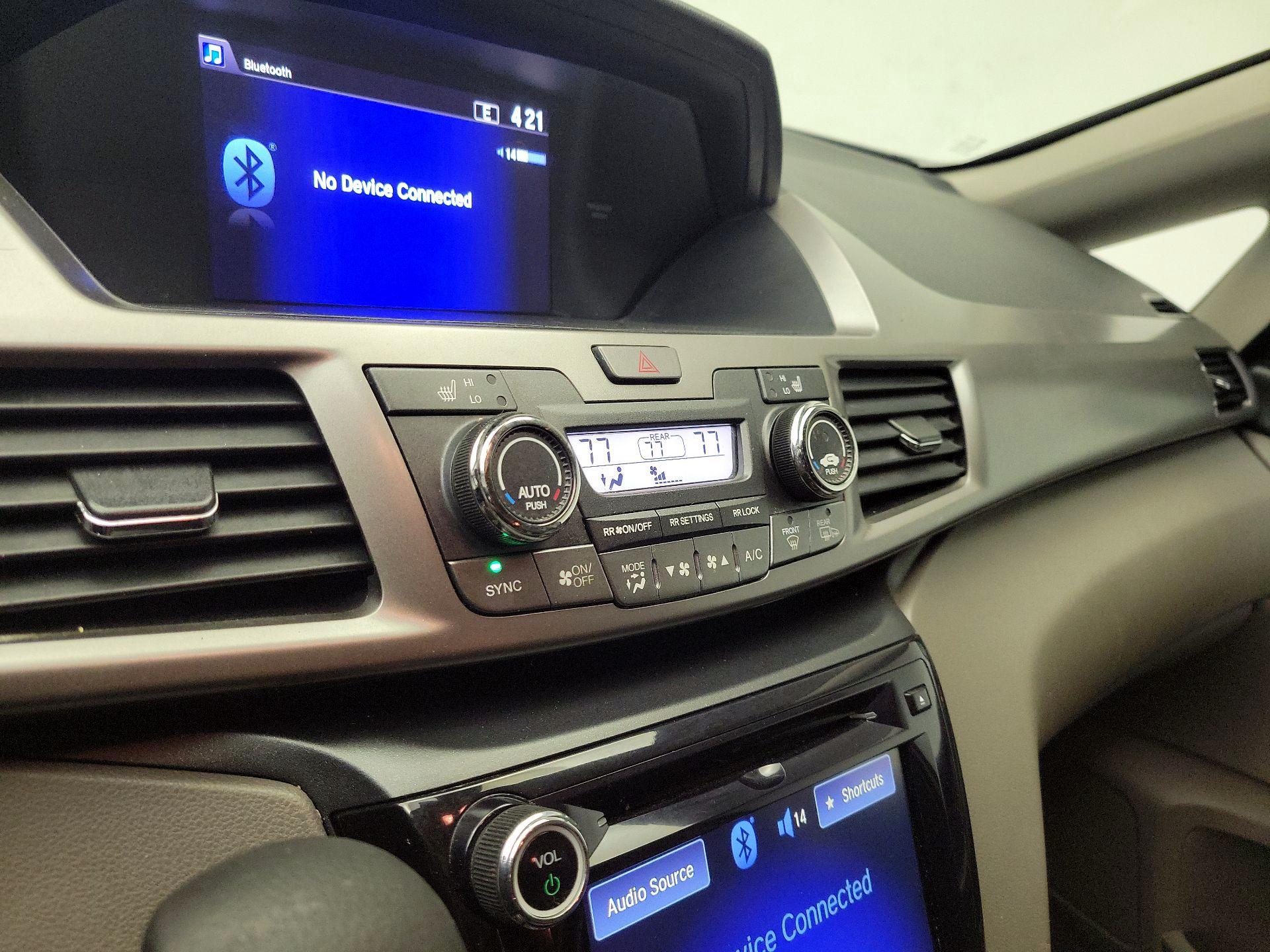 Thumbnail: 2016 Honda Odyssey - 16