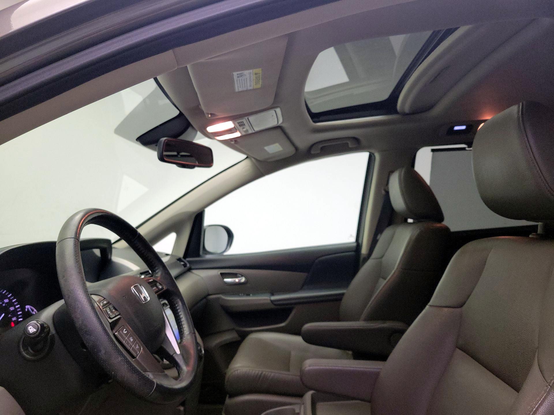 Thumbnail: 2016 Honda Odyssey - 19