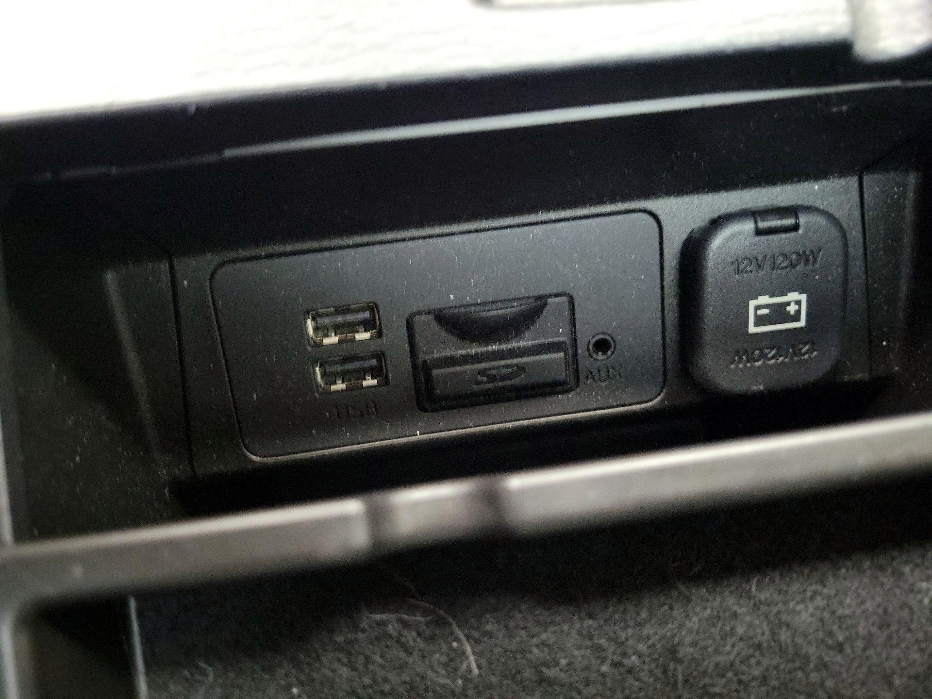 Thumbnail: 2015 Mazda Mazda3 - 19