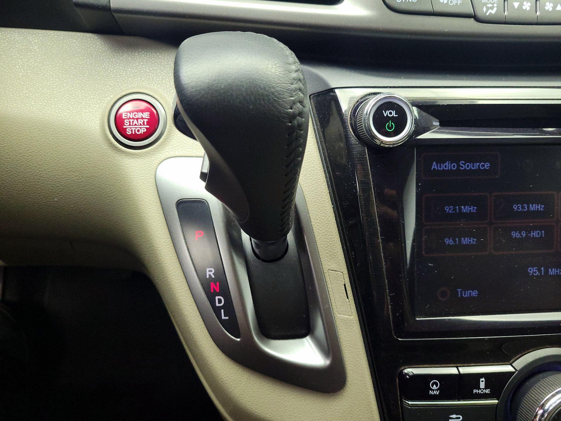 Thumbnail: 2015 Honda Odyssey - 18