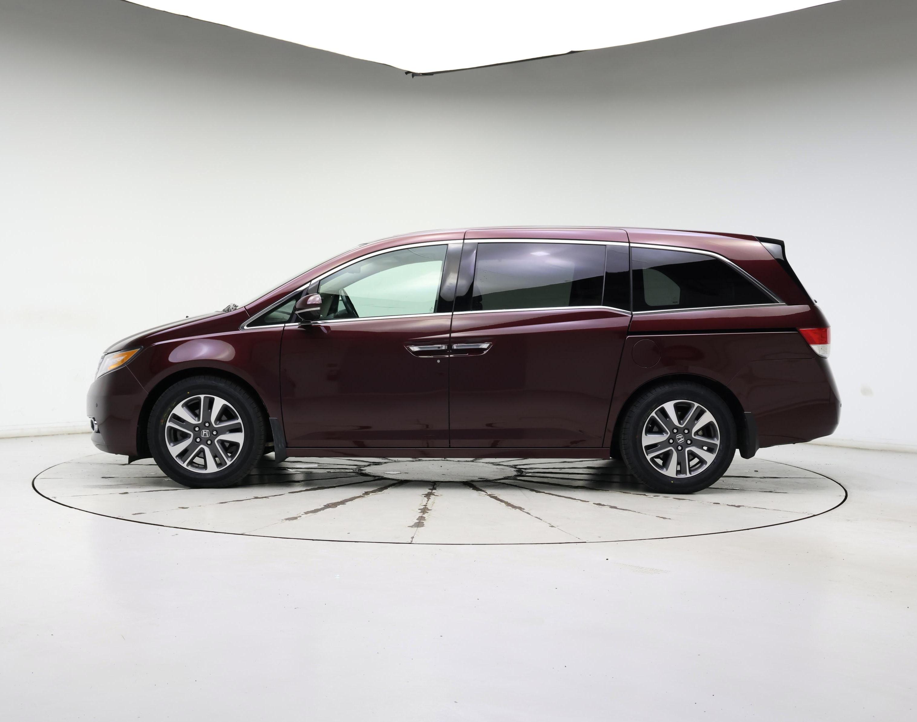 Thumbnail: 2015 Honda Odyssey - 3