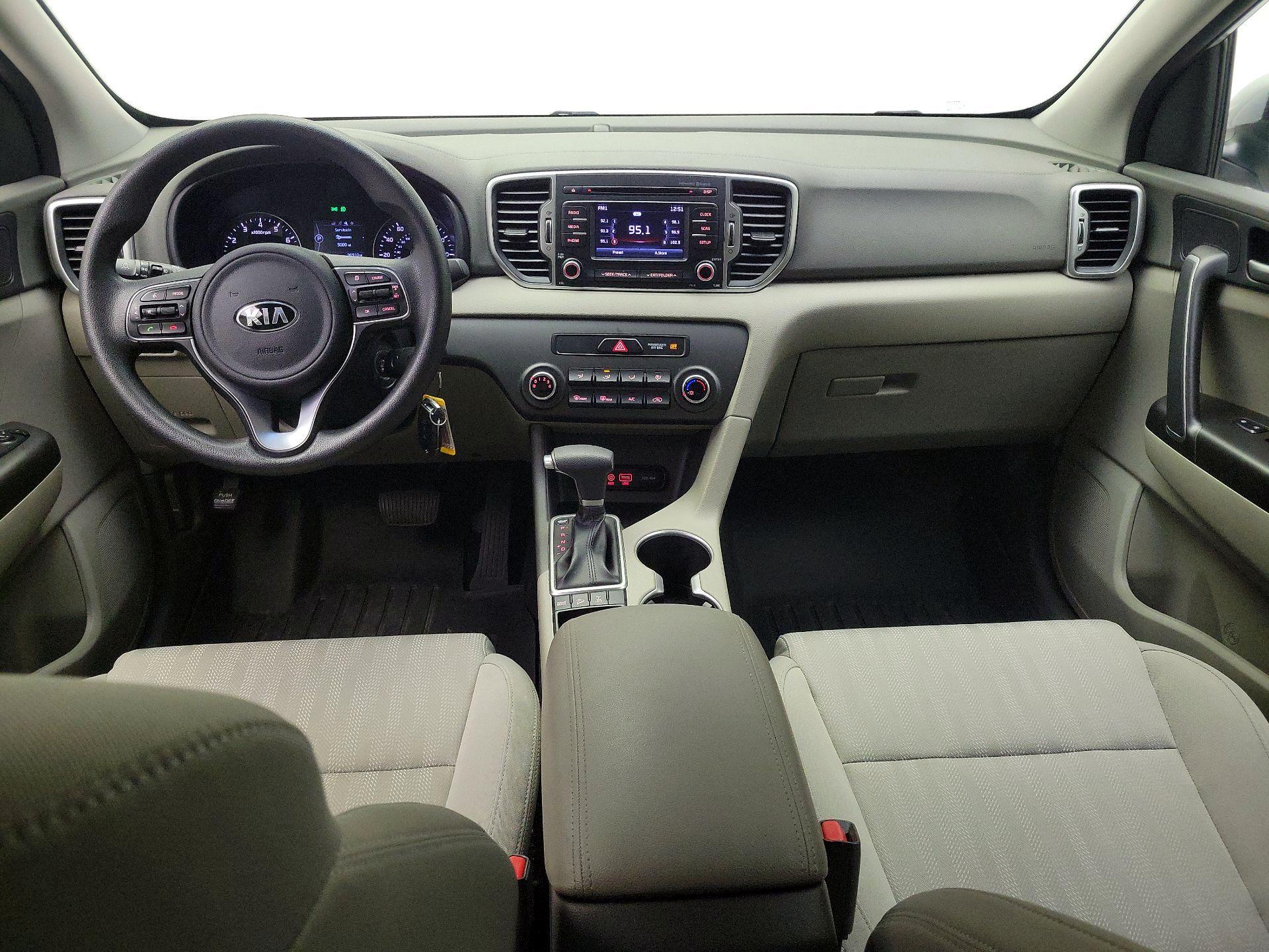 Thumbnail: 2017 Kia Sportage - 9