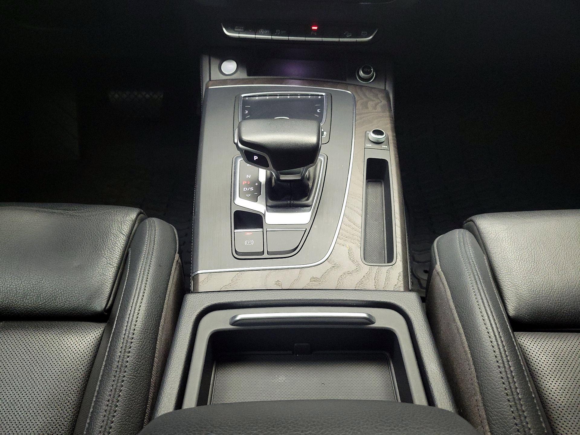 Thumbnail: 2018 Audi Q5 - 18