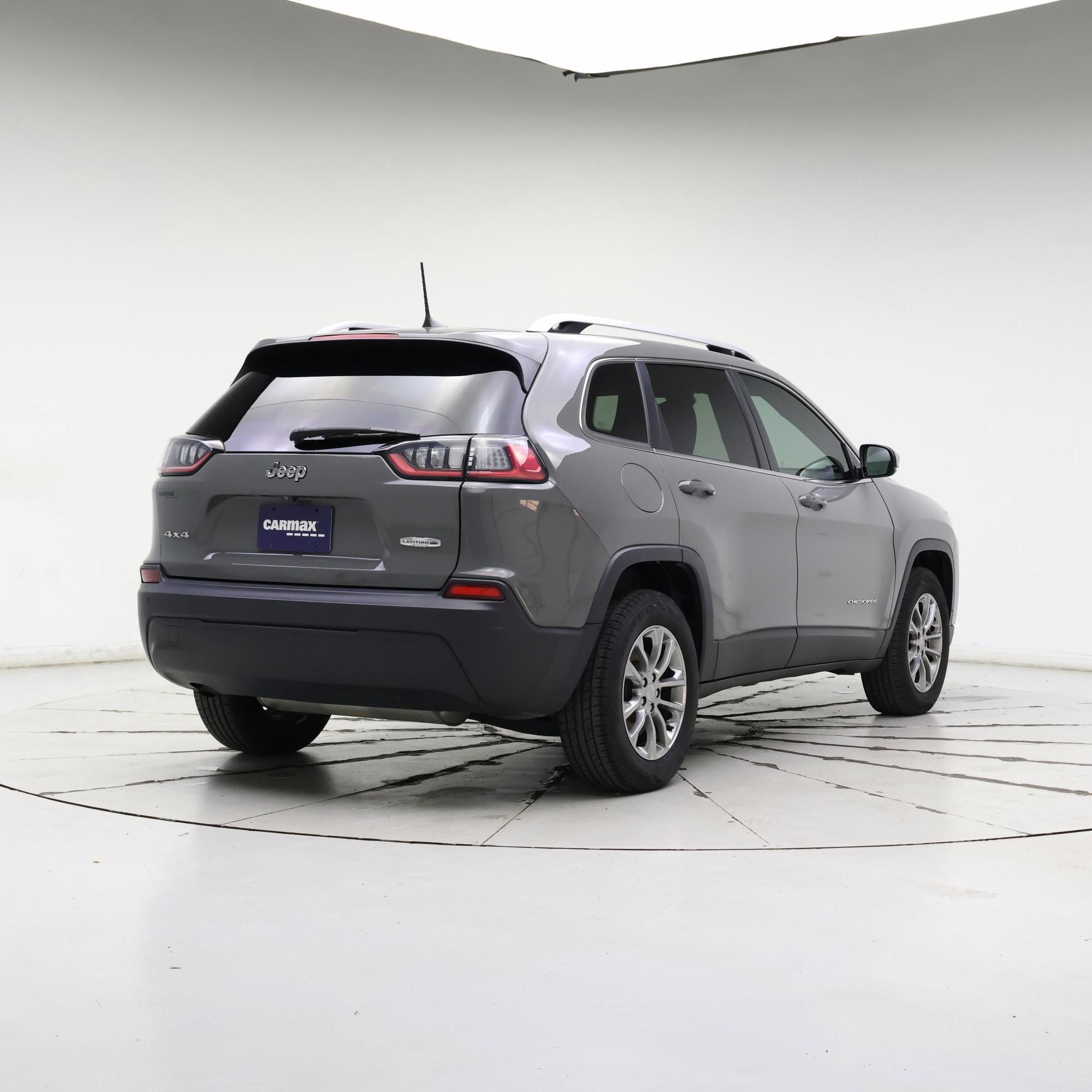 Thumbnail: 2019 Jeep Cherokee - 8