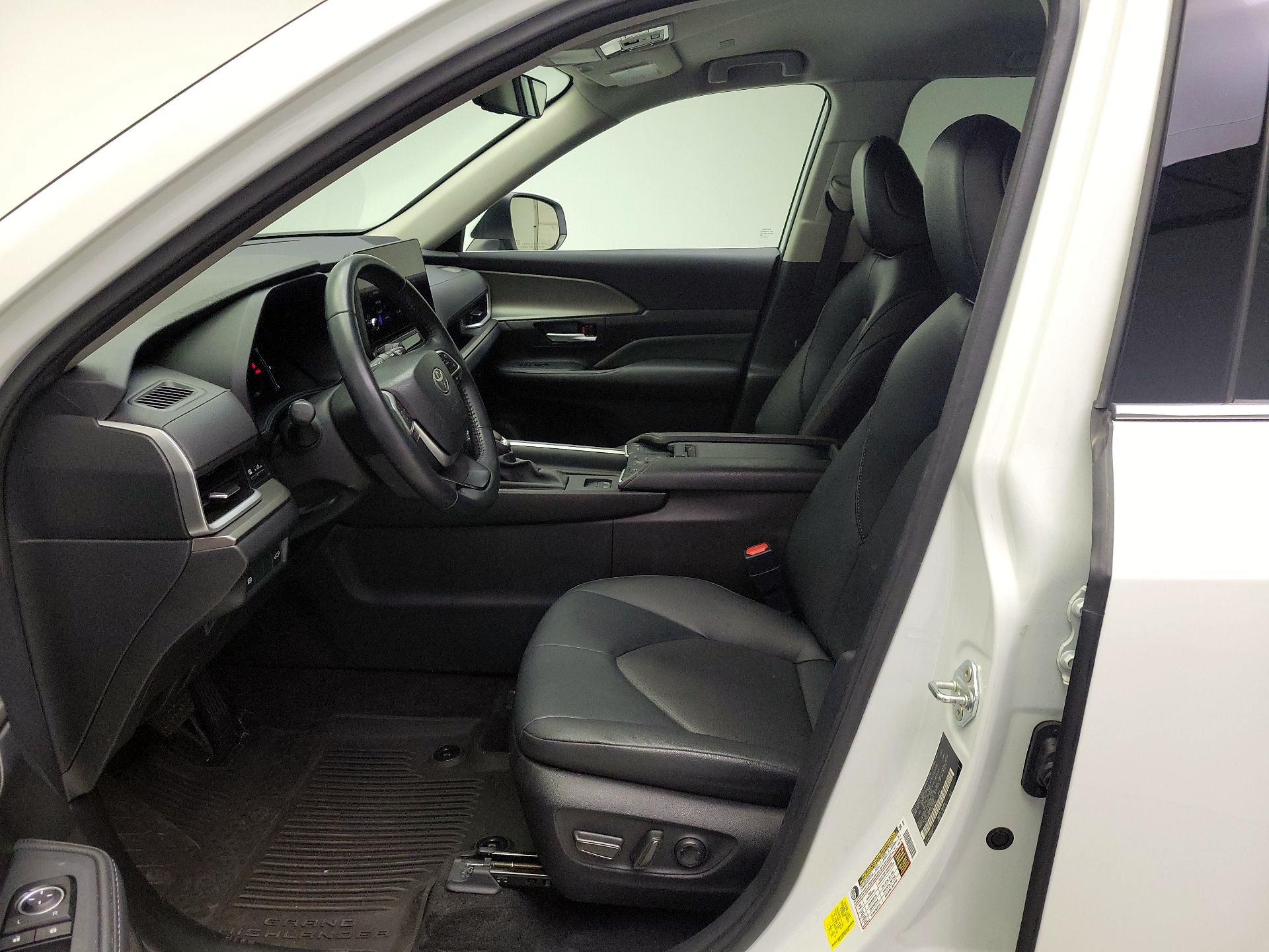 Thumbnail: 2024 Toyota Grand Highlander - 11