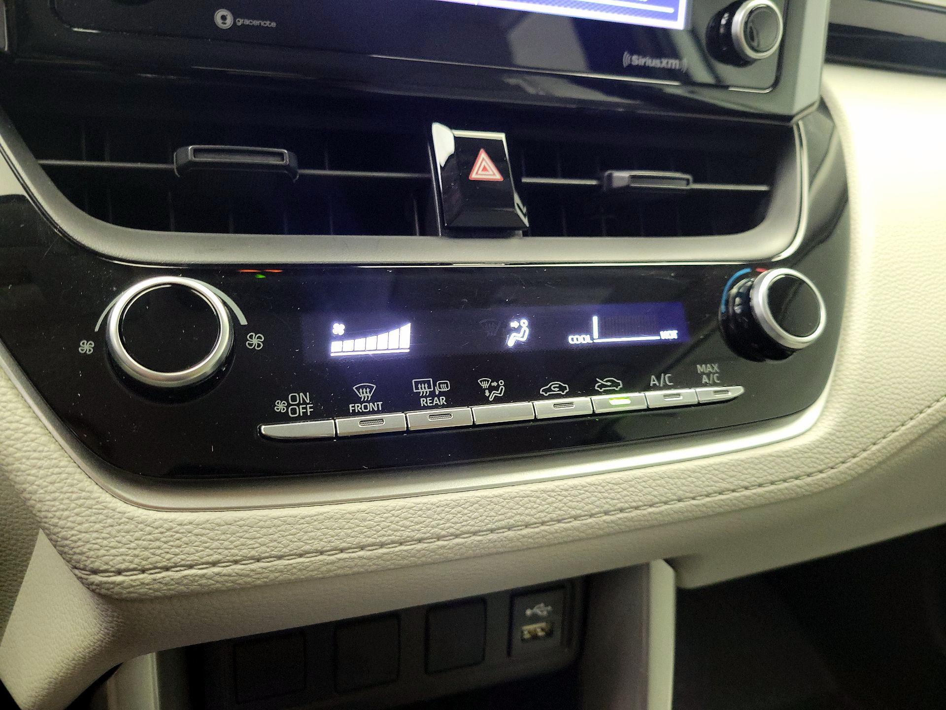 Thumbnail: 2022 Toyota Corolla Cross - 16