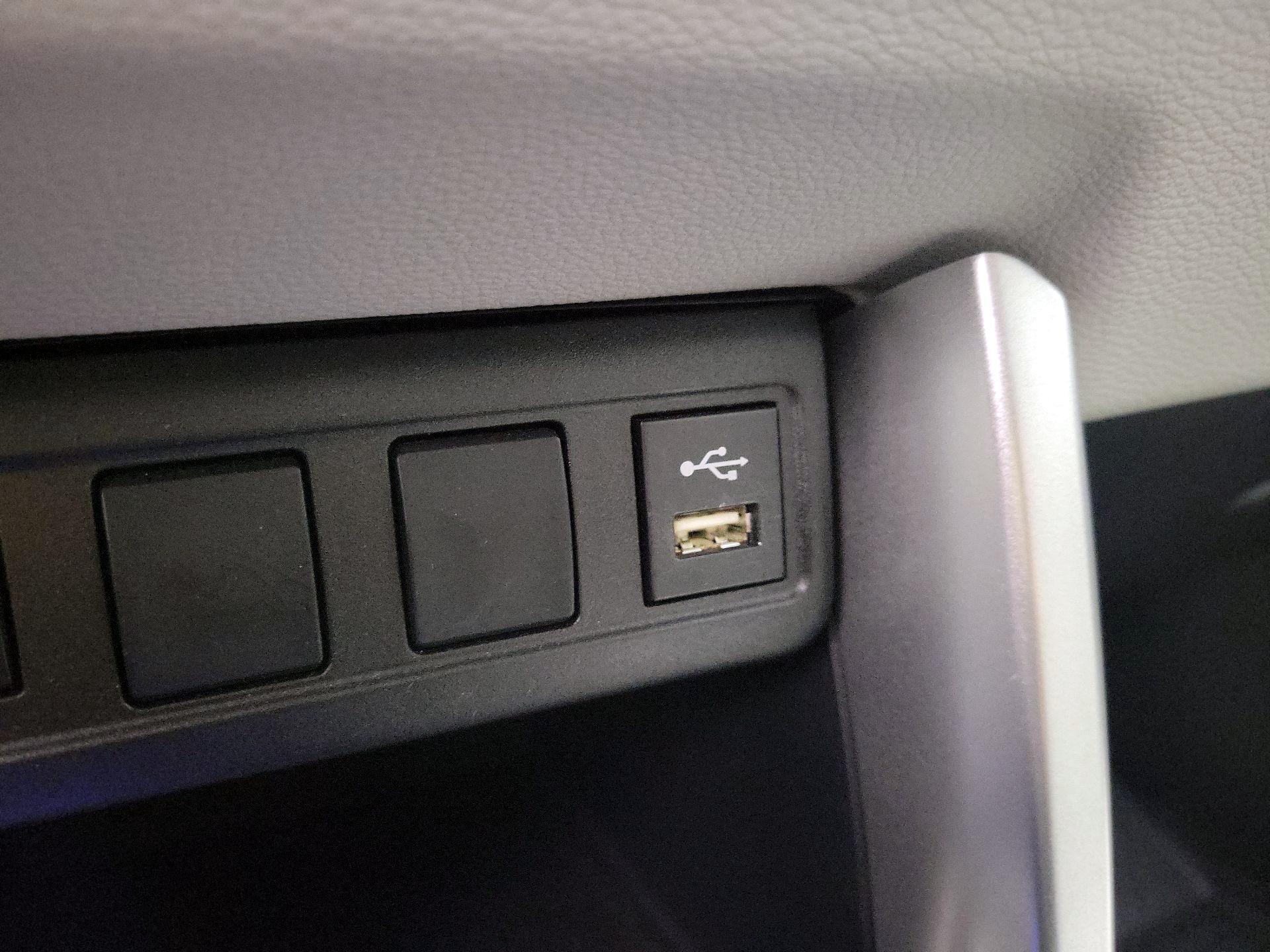 Thumbnail: 2022 Toyota Corolla Cross - 18