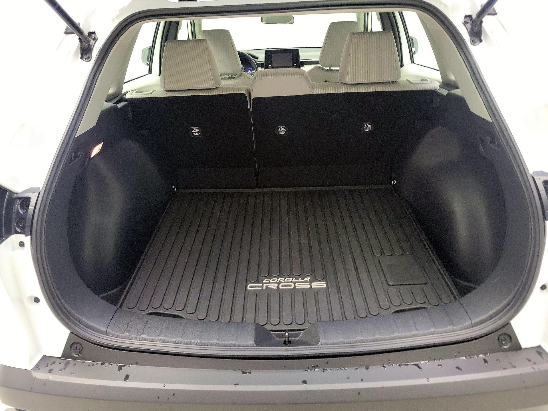 Thumbnail: 2022 Toyota Corolla Cross - 20