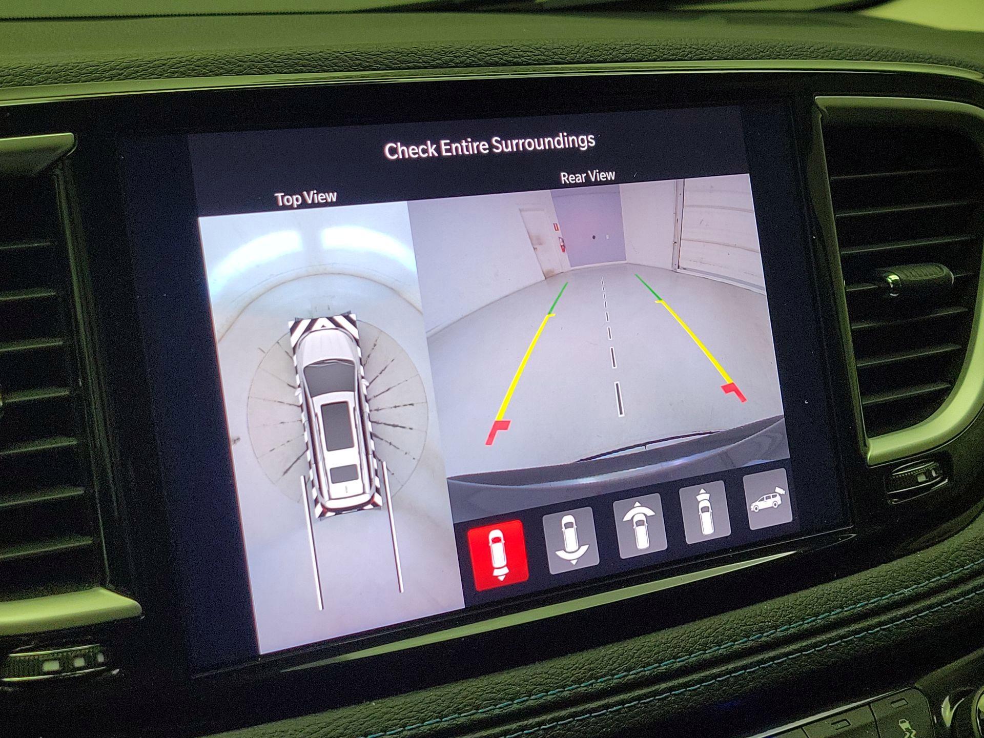 Thumbnail: 2021 Chrysler Pacifica - 15