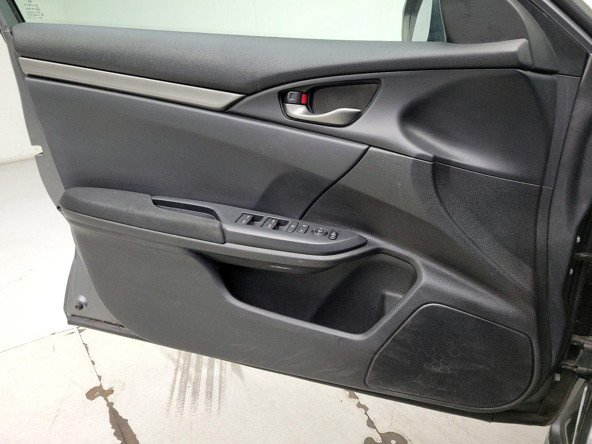 Thumbnail: 2018 Honda Civic - 12