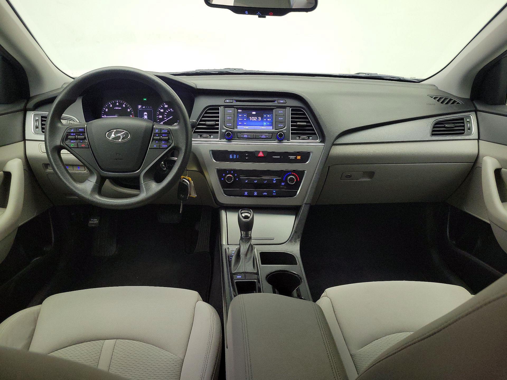 Thumbnail: 2015 Hyundai Sonata - 9