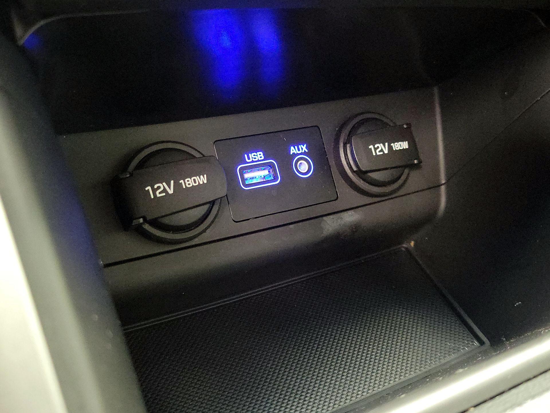 Thumbnail: 2015 Hyundai Sonata - 18