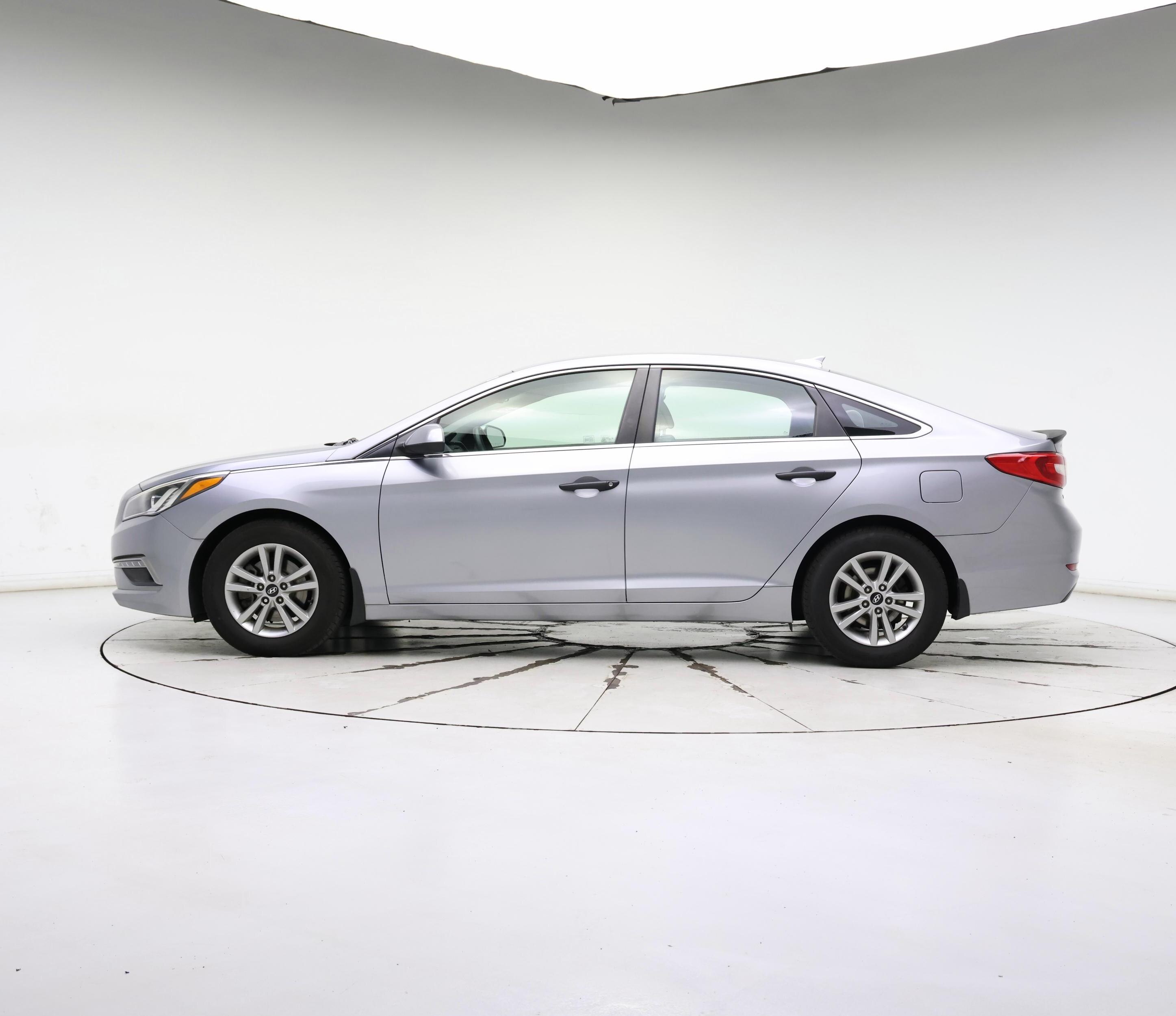 Thumbnail: 2015 Hyundai Sonata - 3