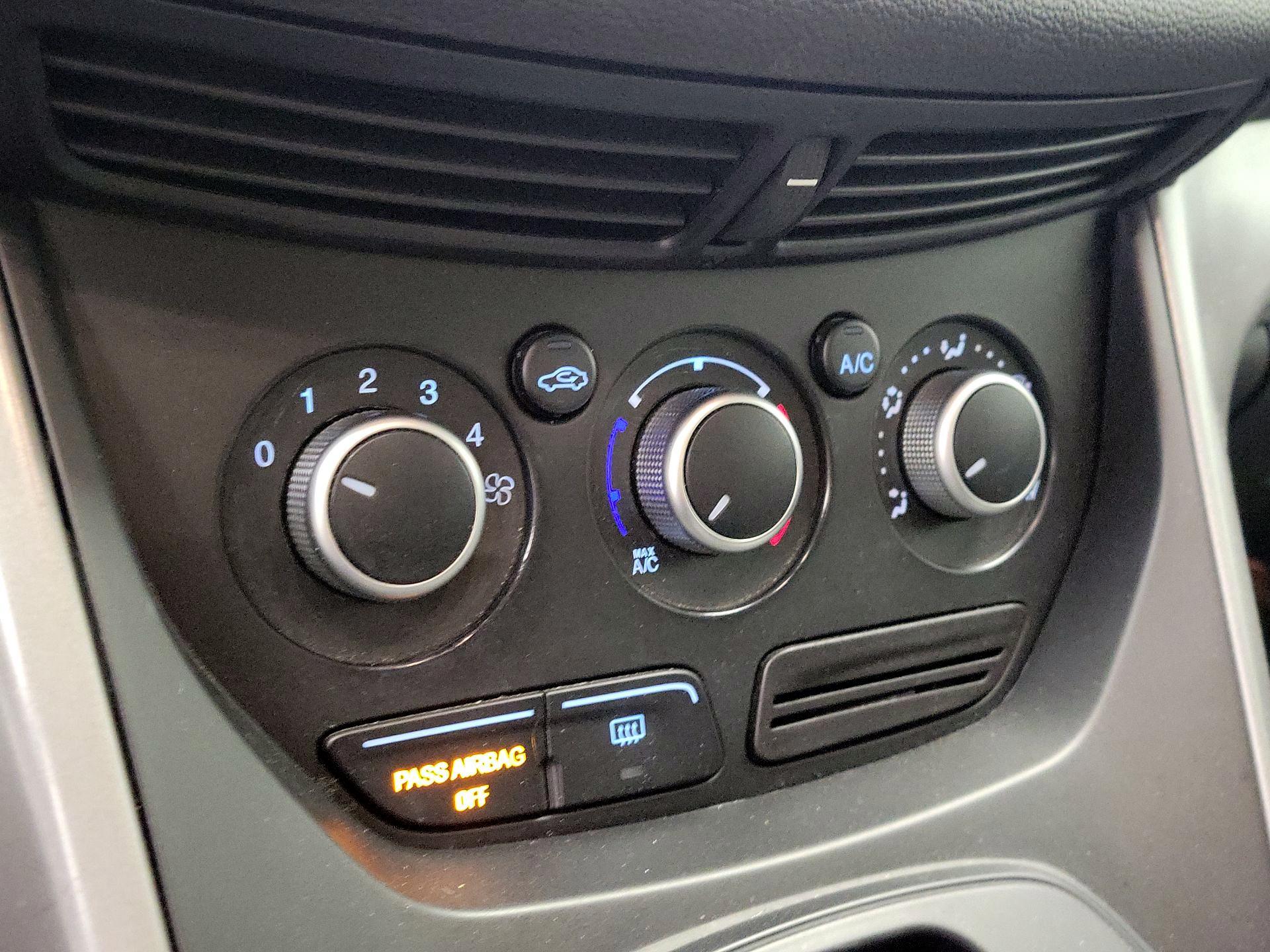 Thumbnail: 2016 Ford Escape - 16