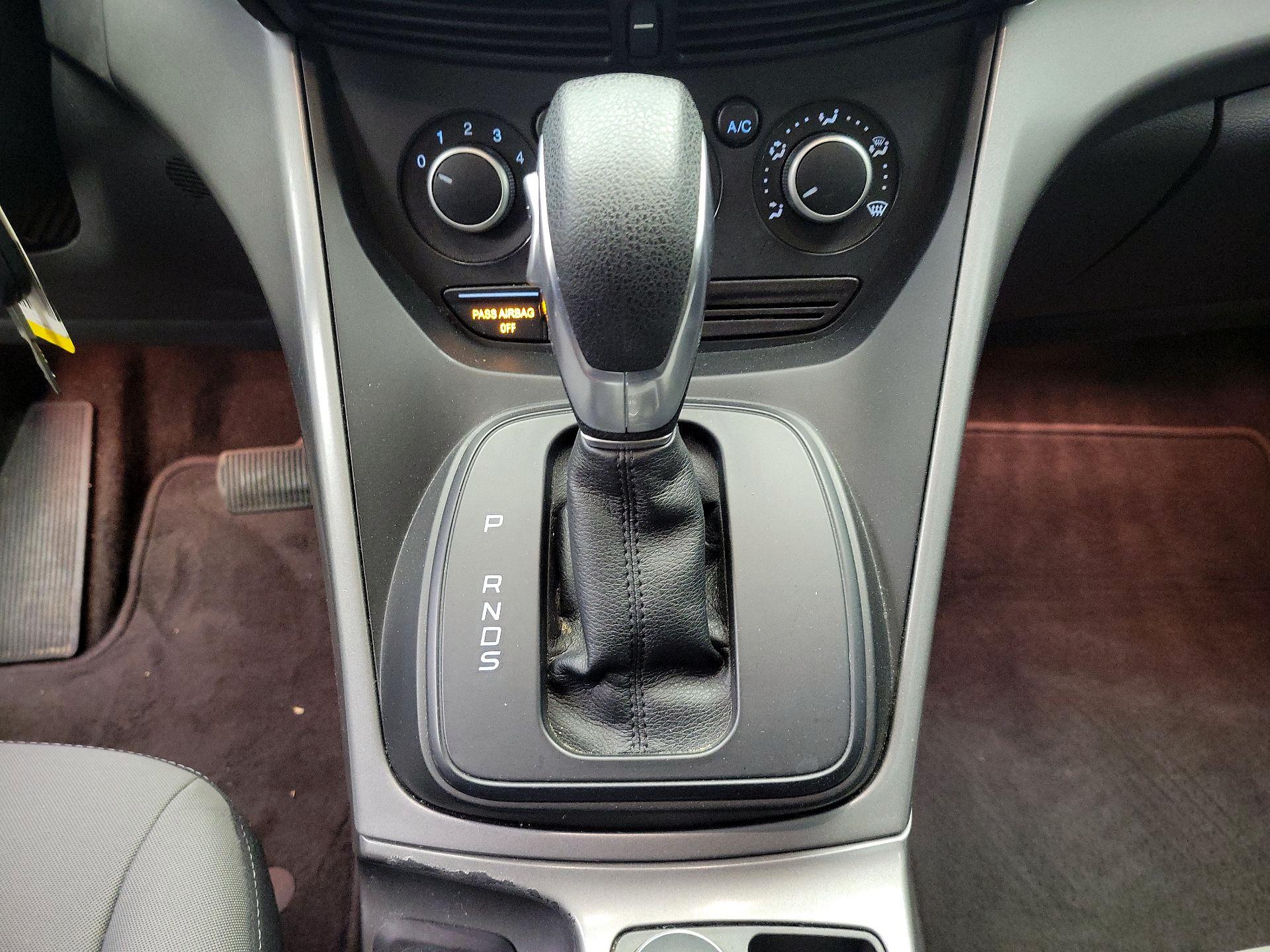 Thumbnail: 2016 Ford Escape - 17