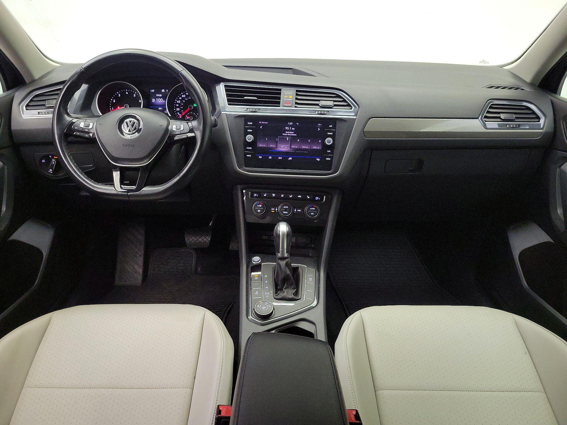 Thumbnail: 2018 Volkswagen Tiguan - 9