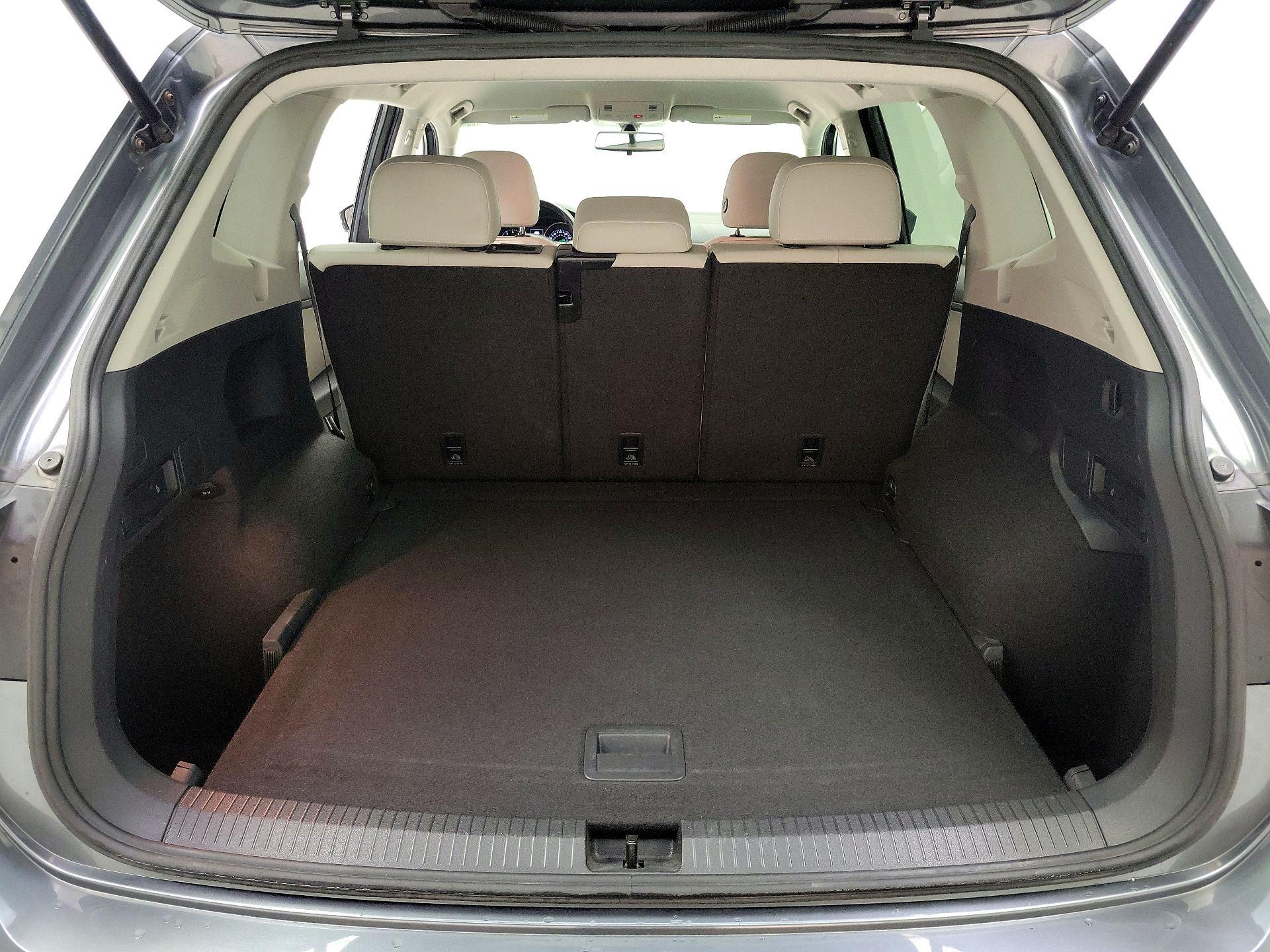 Thumbnail: 2018 Volkswagen Tiguan - 19