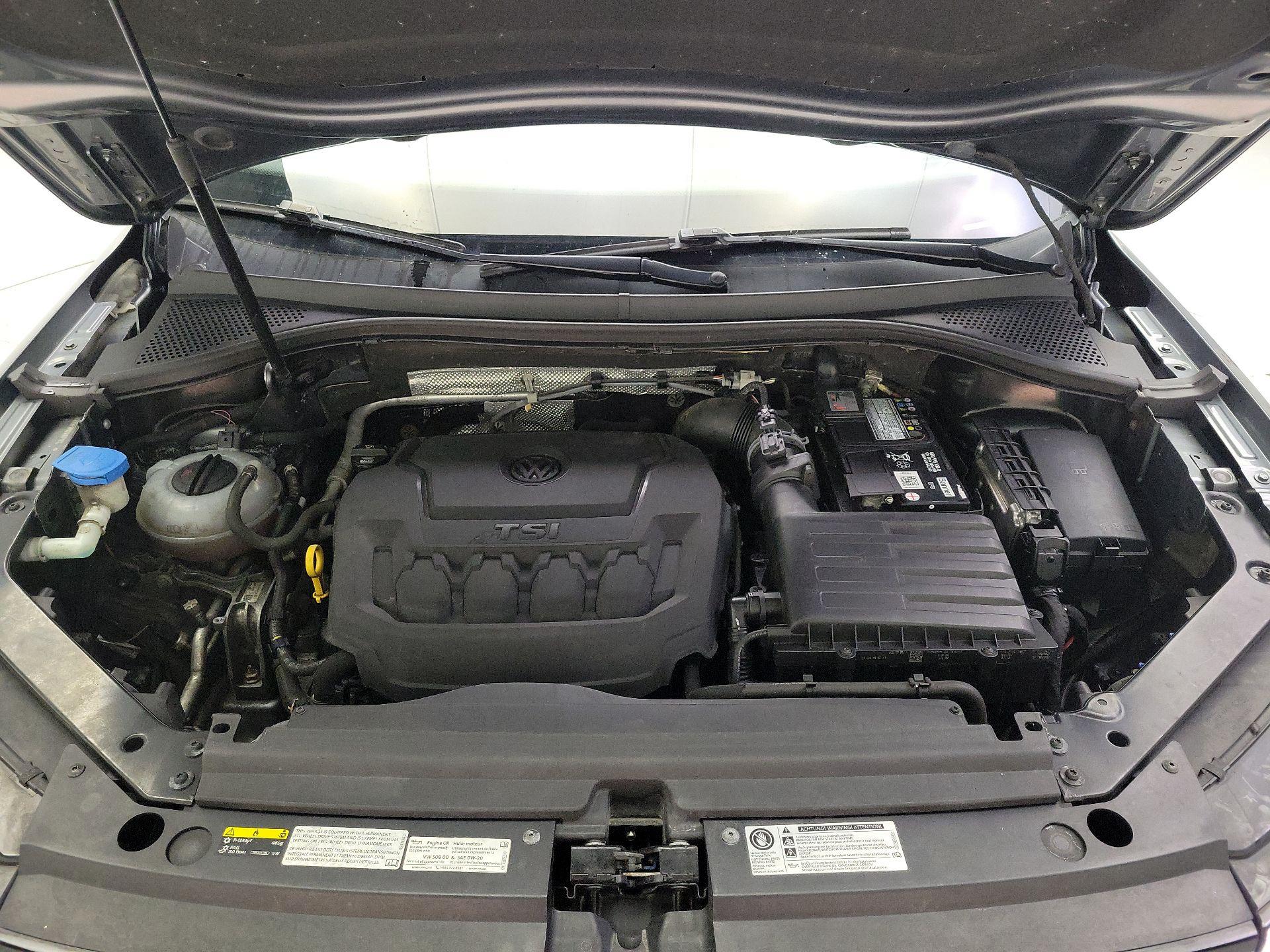 Thumbnail: 2018 Volkswagen Tiguan - 20