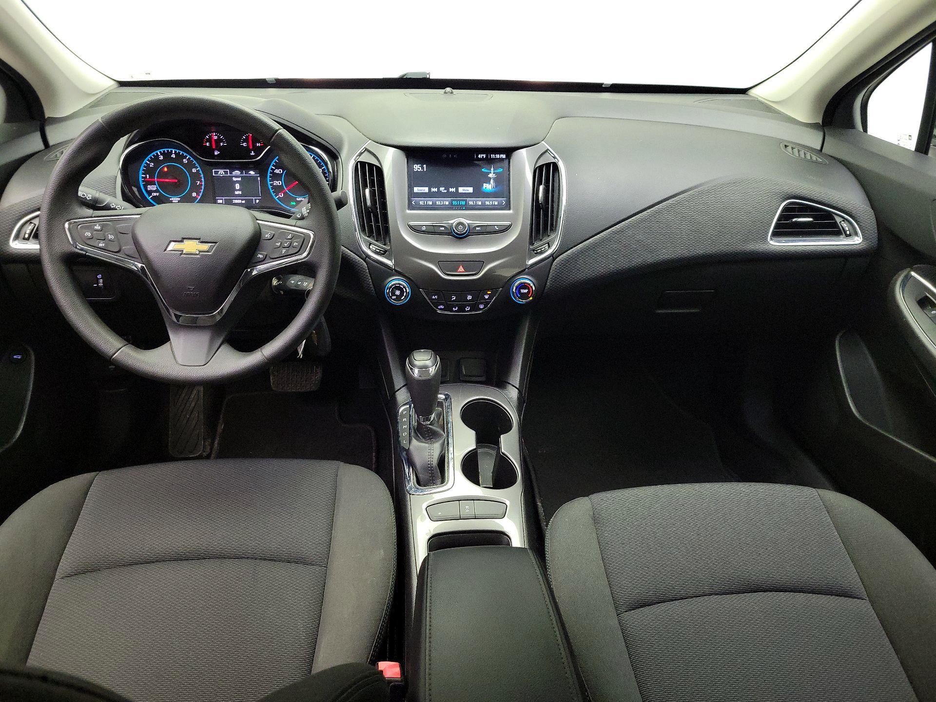 Thumbnail: 2016 Chevrolet Cruze - 9