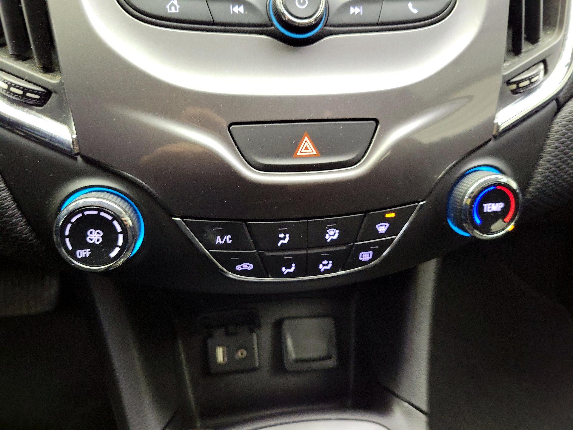 Thumbnail: 2016 Chevrolet Cruze - 16