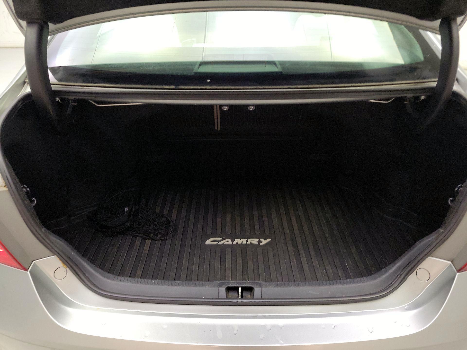 Thumbnail: 2016 Toyota Camry - 20