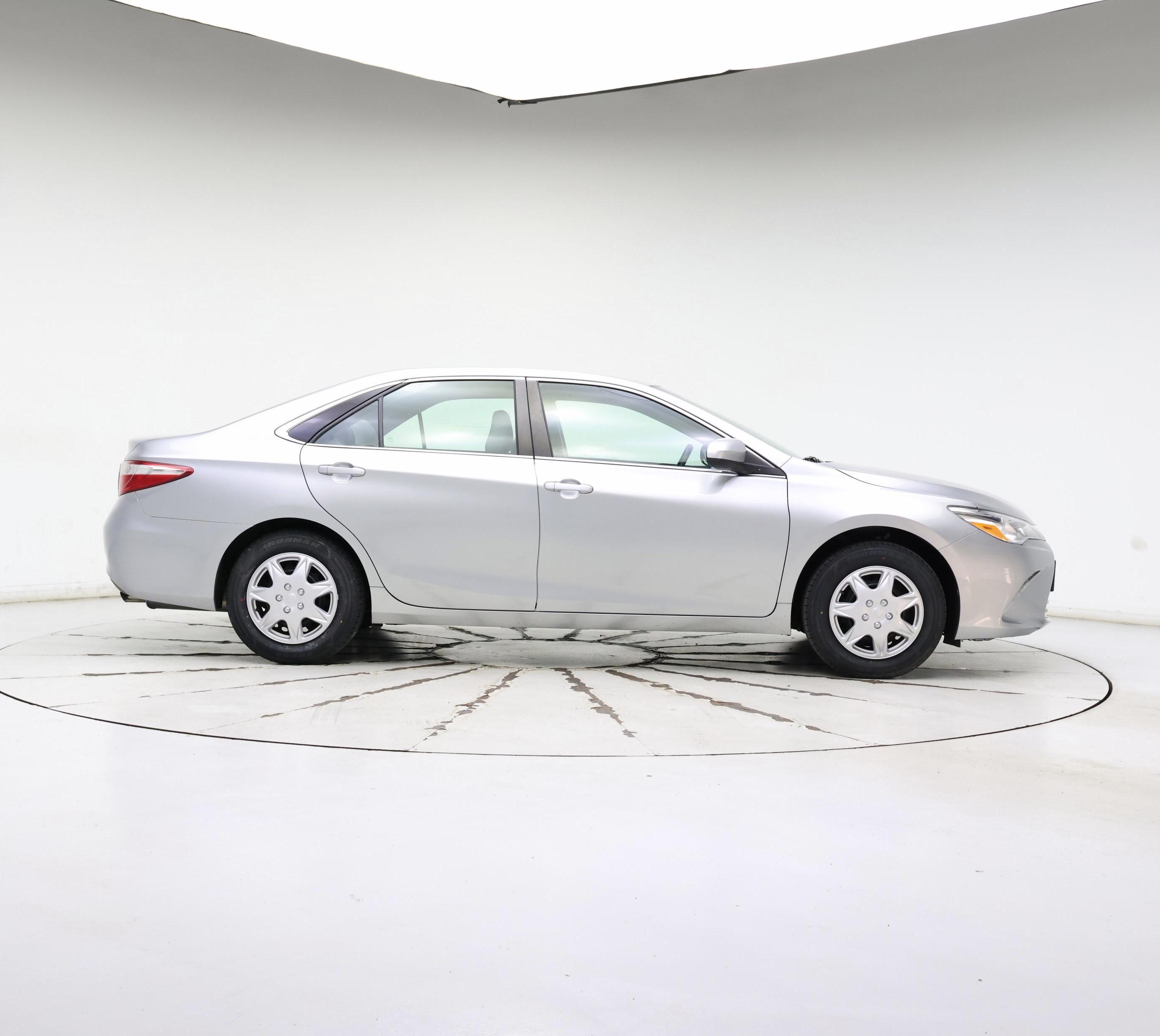 Thumbnail: 2016 Toyota Camry - 7