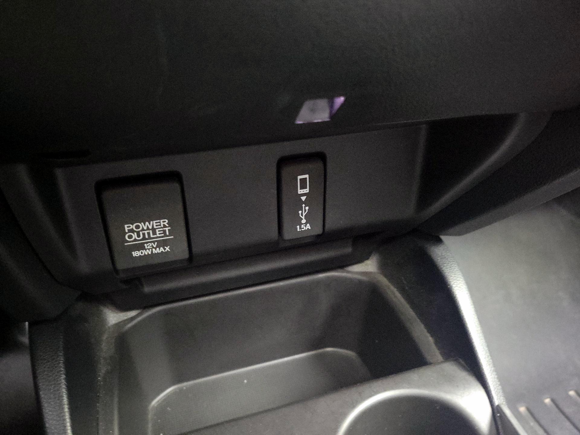 Thumbnail: 2018 Honda Fit - 18