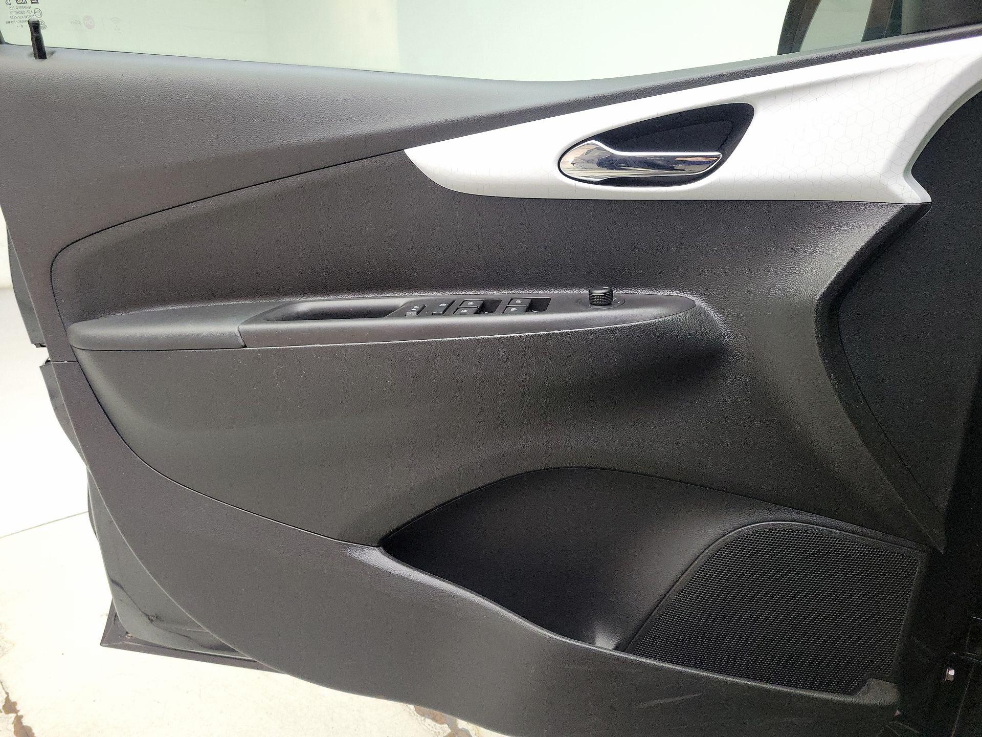 Thumbnail: 2017 Chevrolet Spark - 12