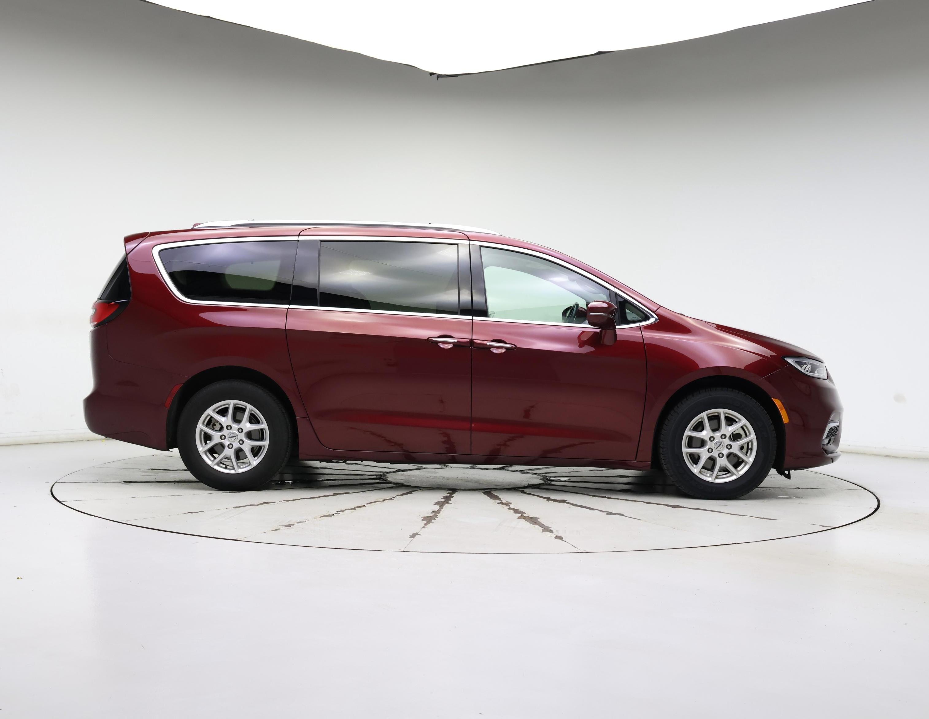 Thumbnail: 2021 Chrysler Pacifica - 7