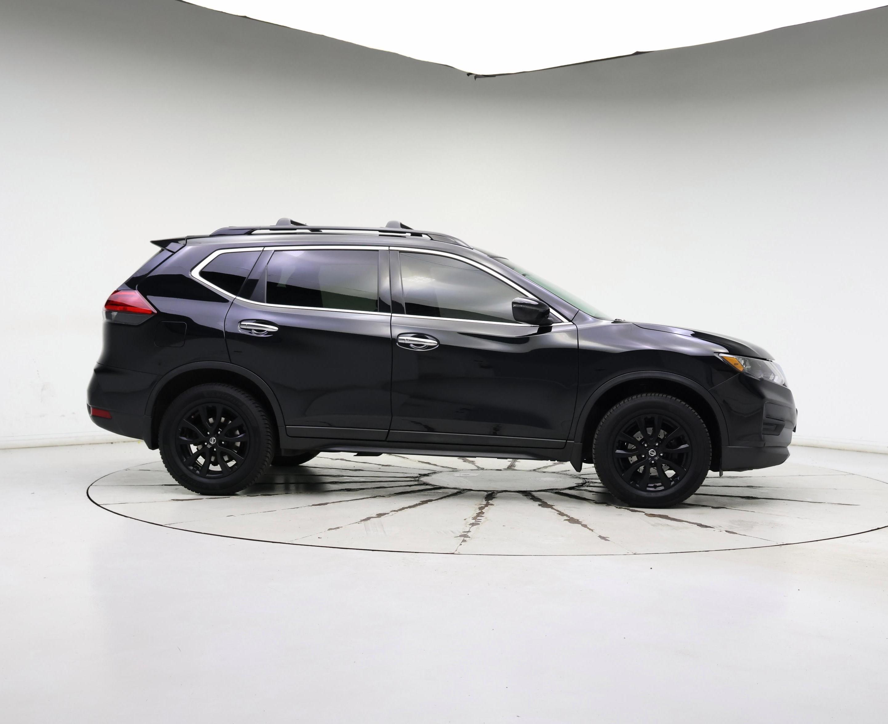 Thumbnail: 2017 Nissan Rogue - 7