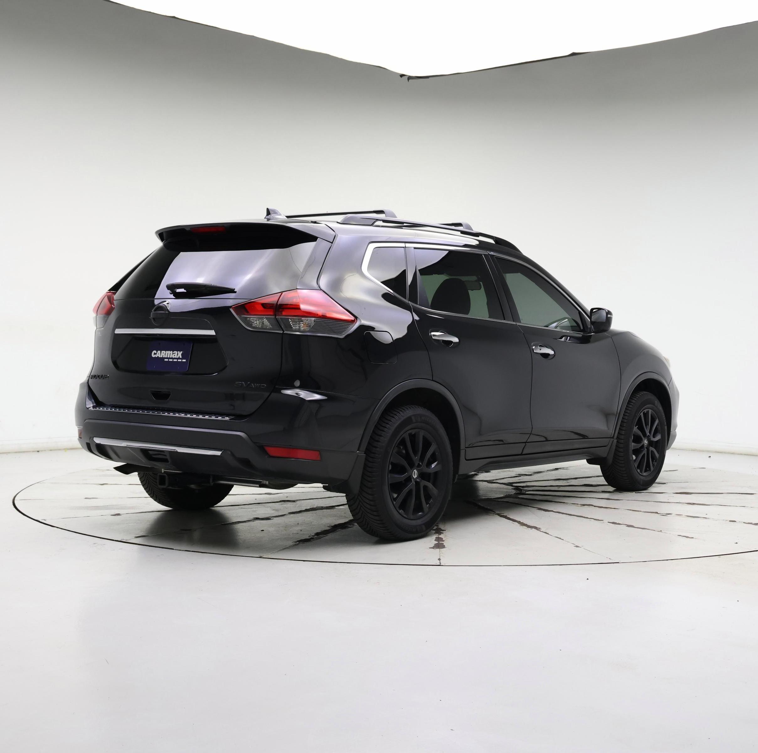 Thumbnail: 2017 Nissan Rogue - 8