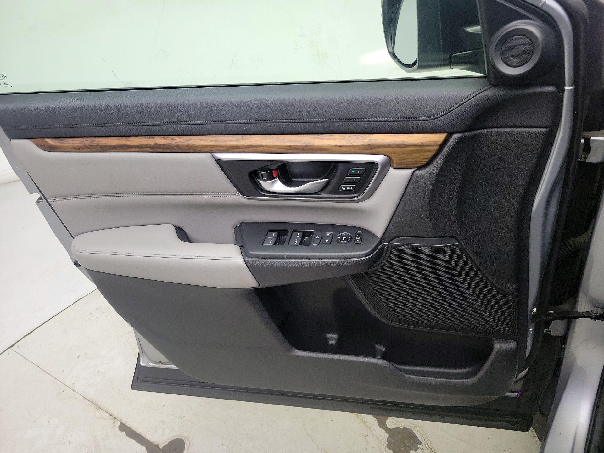 Thumbnail: 2017 Honda CR-V - 12