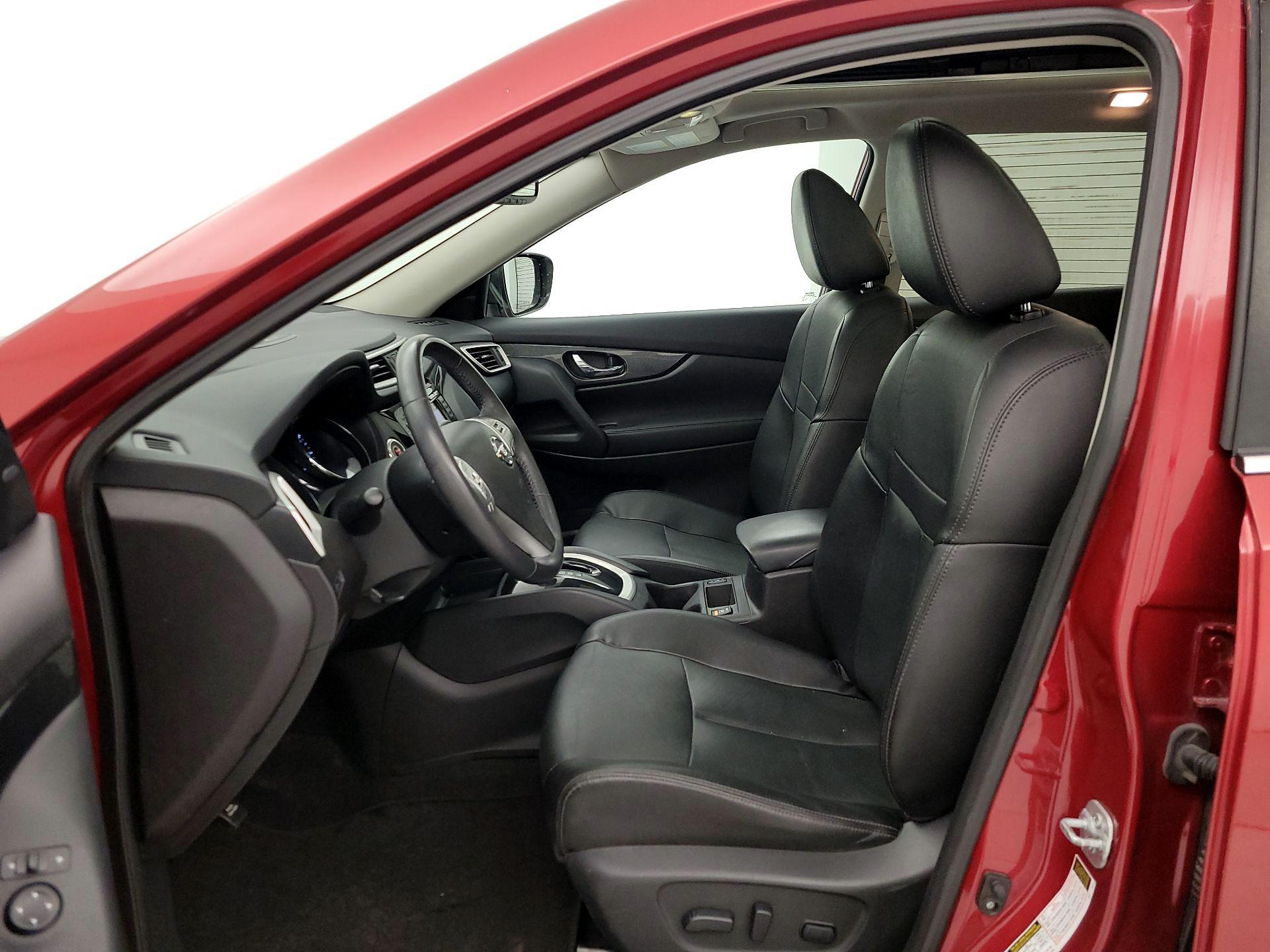 Thumbnail: 2016 Nissan Rogue - 11