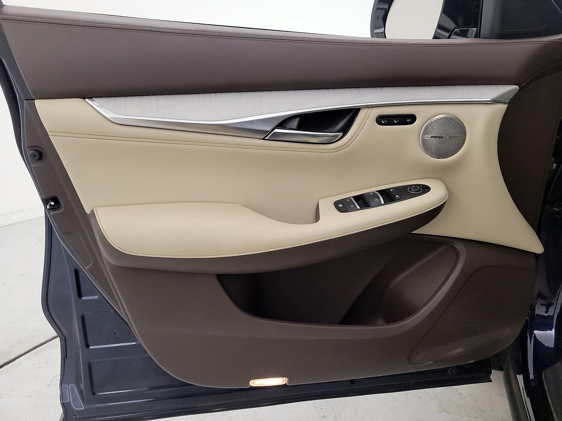 Thumbnail: 2019 INFINITI QX50 - 12