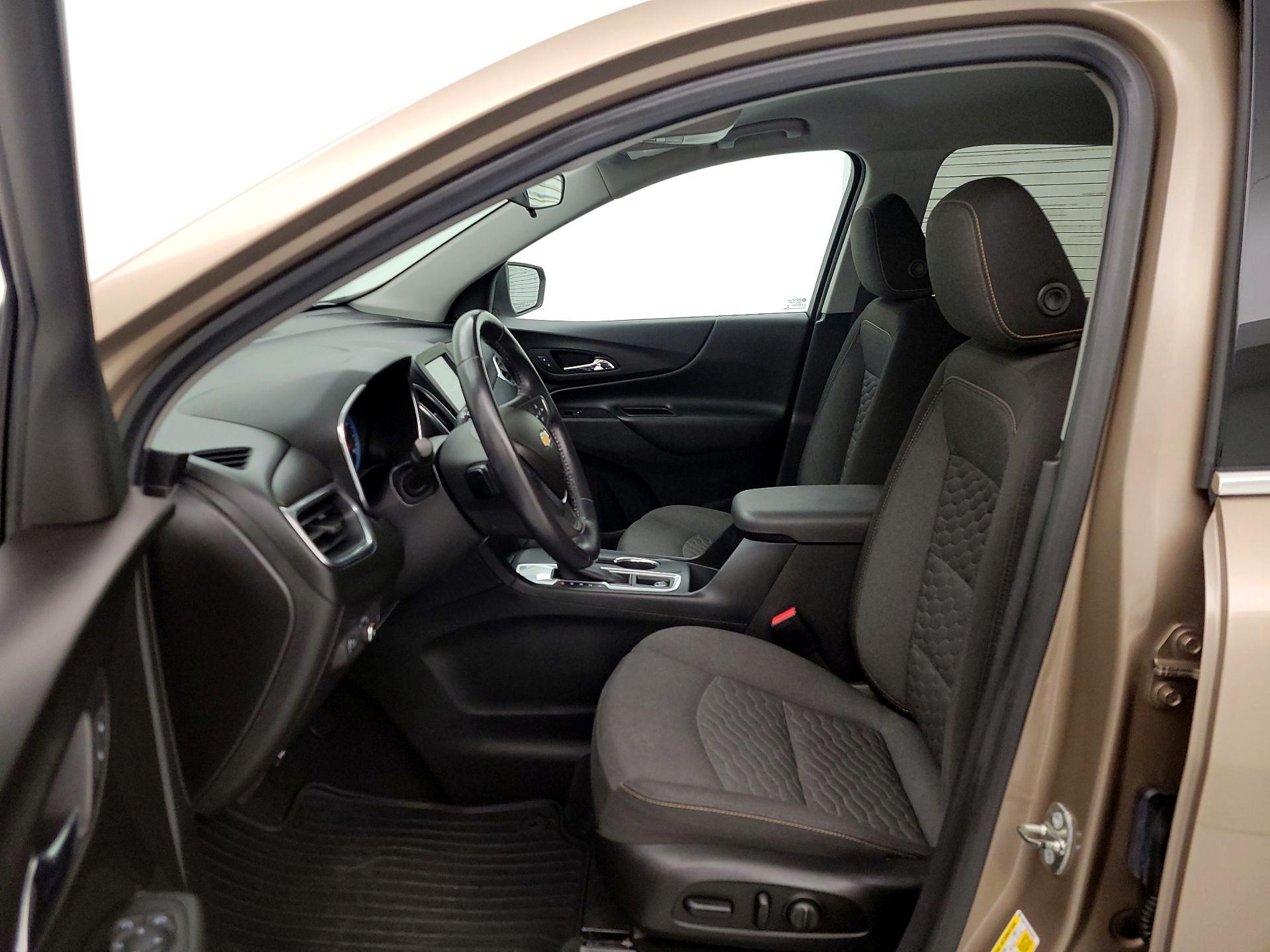 Thumbnail: 2018 Chevrolet Equinox - 11