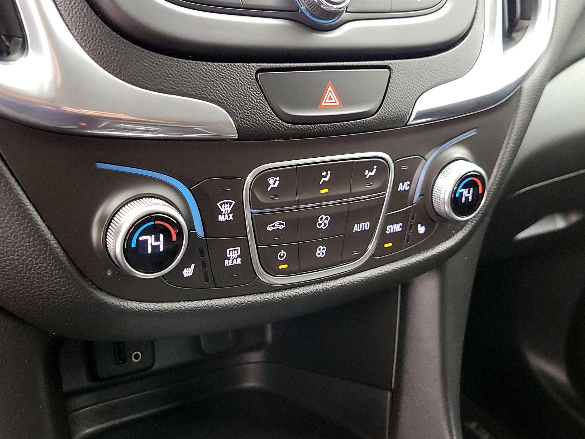 Thumbnail: 2018 Chevrolet Equinox - 16