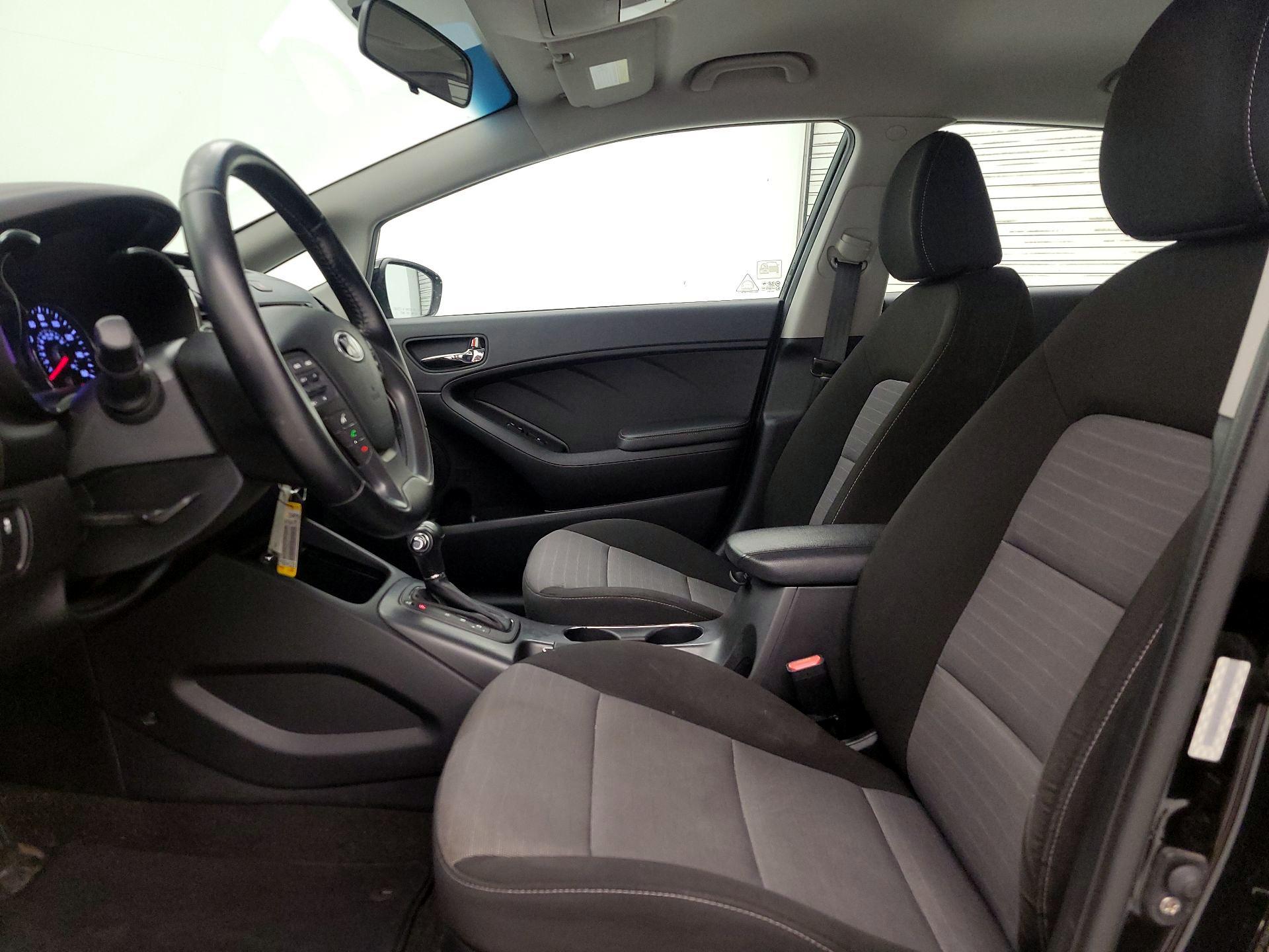 Thumbnail: 2014 Kia Forte - 11