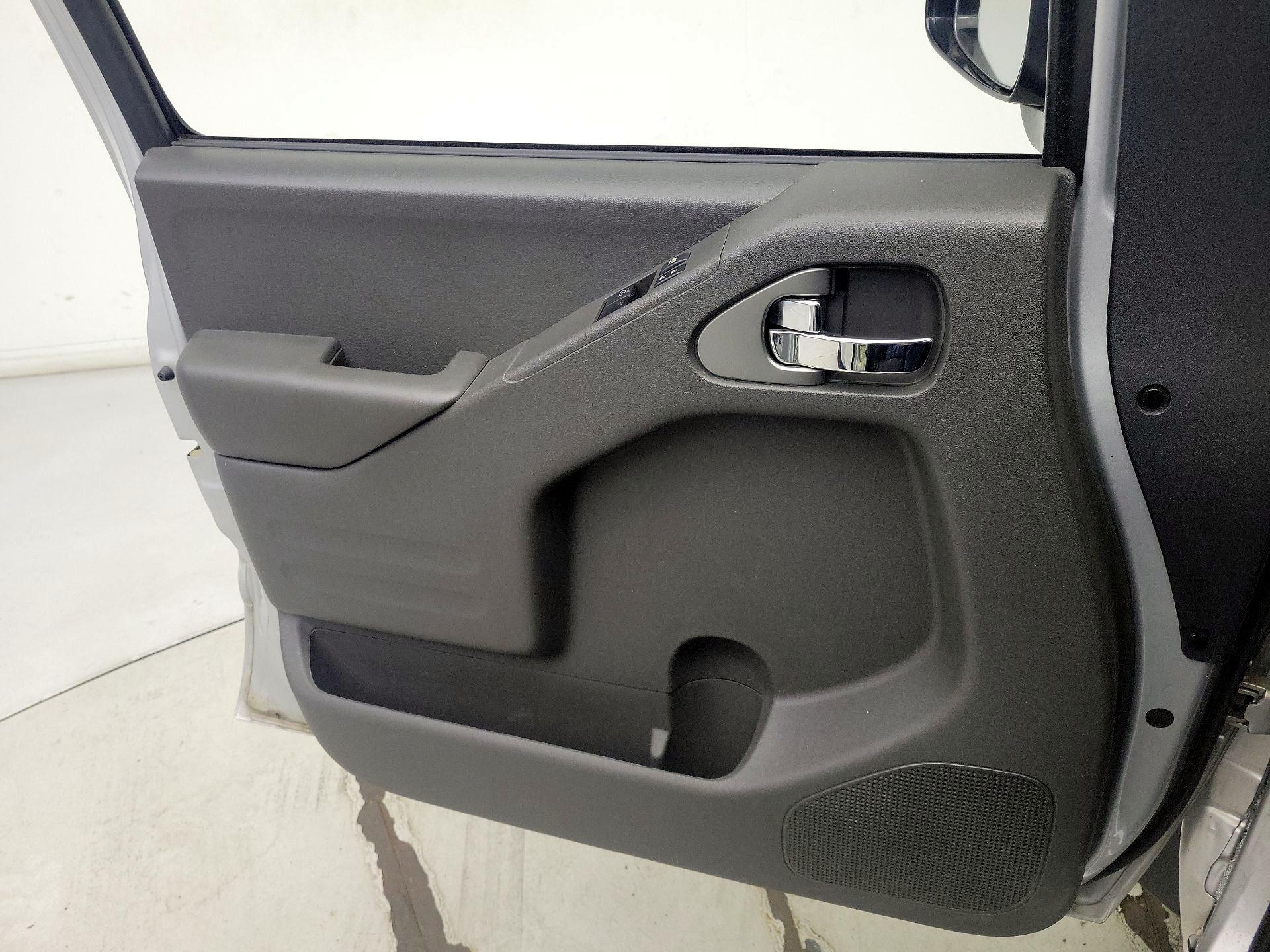 Thumbnail: 2020 Nissan Frontier - 12