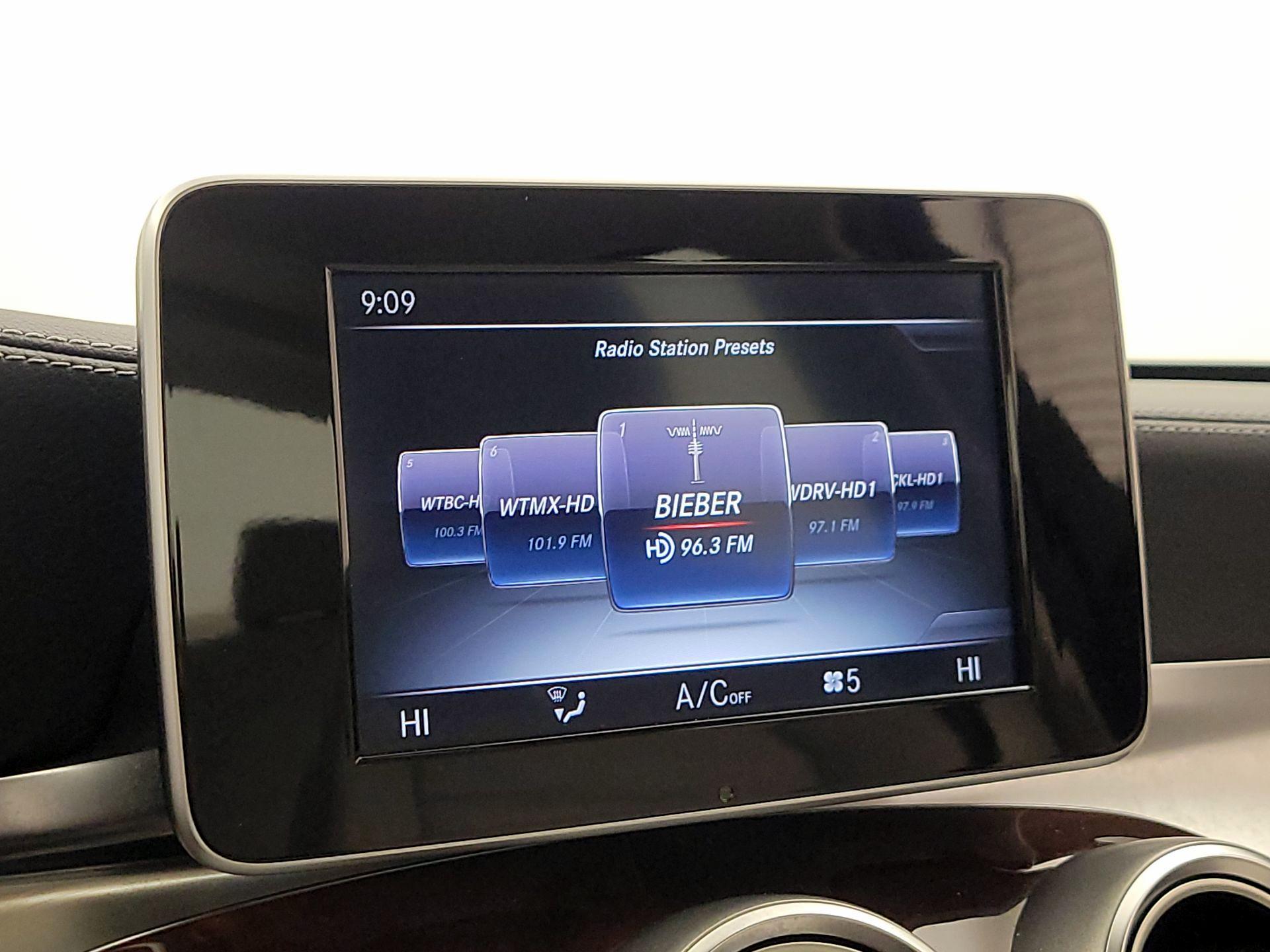 Thumbnail: 2017 Mercedes-Benz C-Class - 15