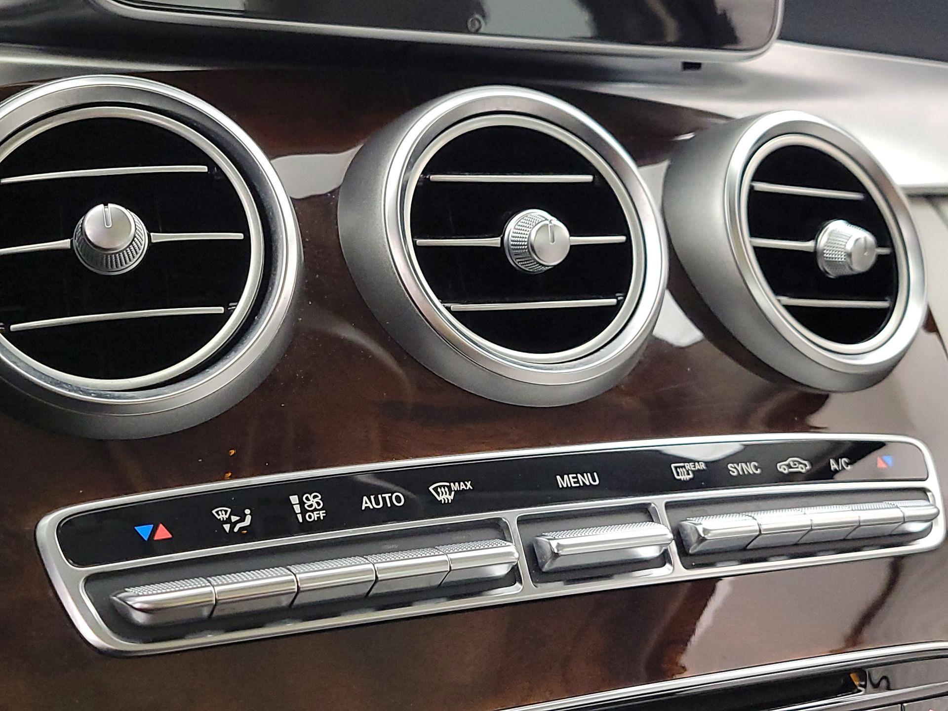 Thumbnail: 2017 Mercedes-Benz C-Class - 16