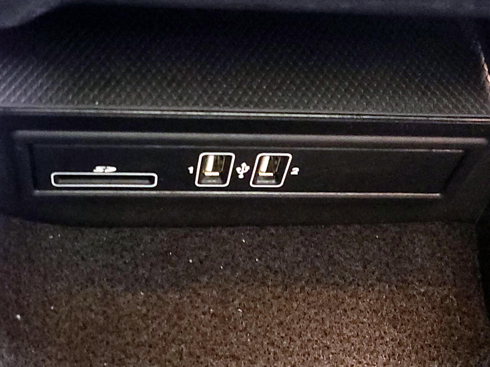 Thumbnail: 2017 Mercedes-Benz C-Class - 18