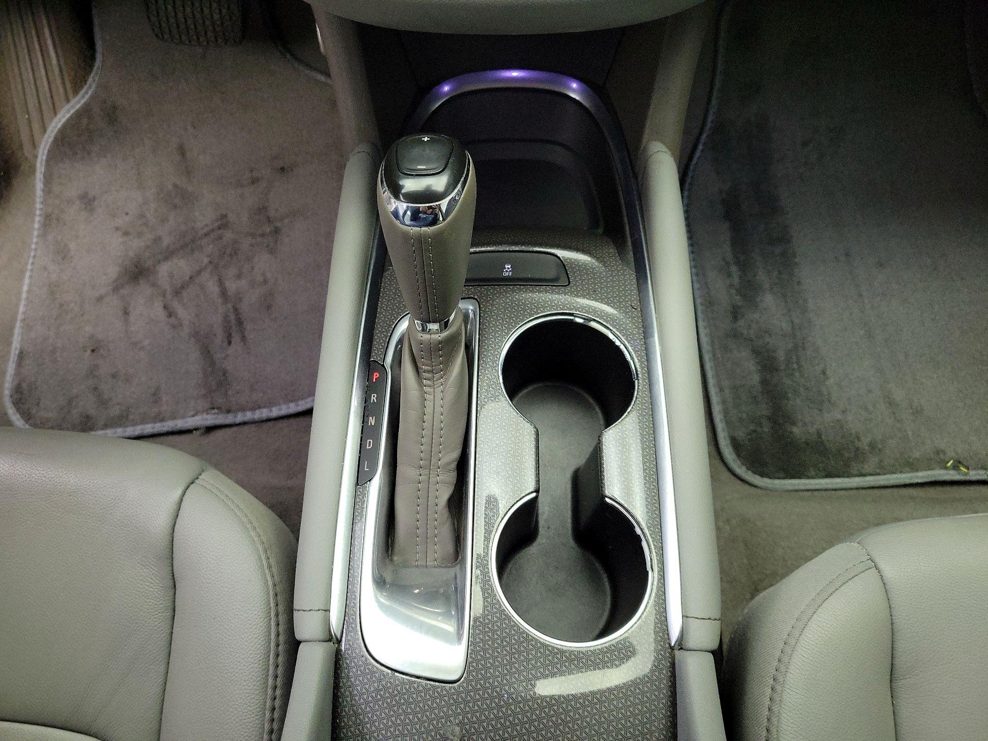 Thumbnail: 2017 Chevrolet Malibu - 17