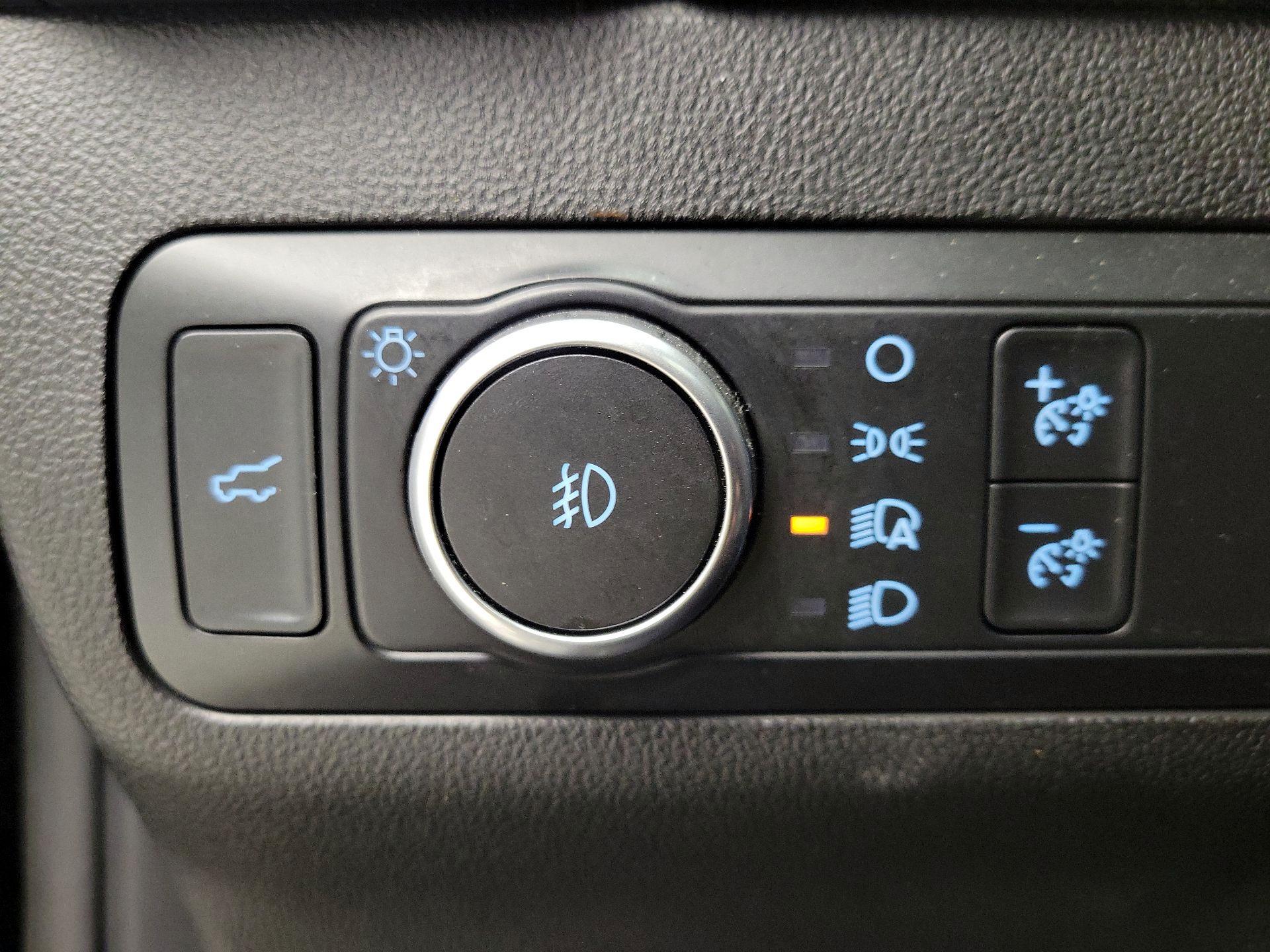 Thumbnail: 2021 Ford Bronco Sport - 13