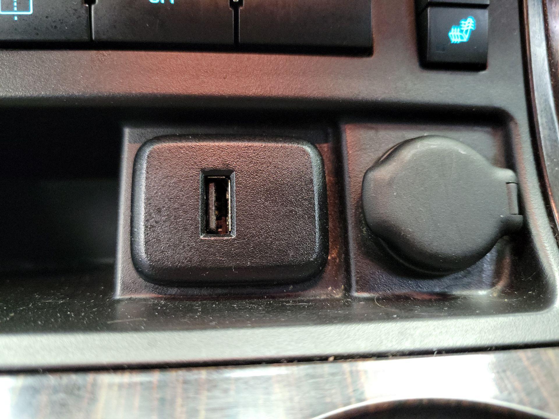 Thumbnail: 2017 Chevrolet Traverse - 18