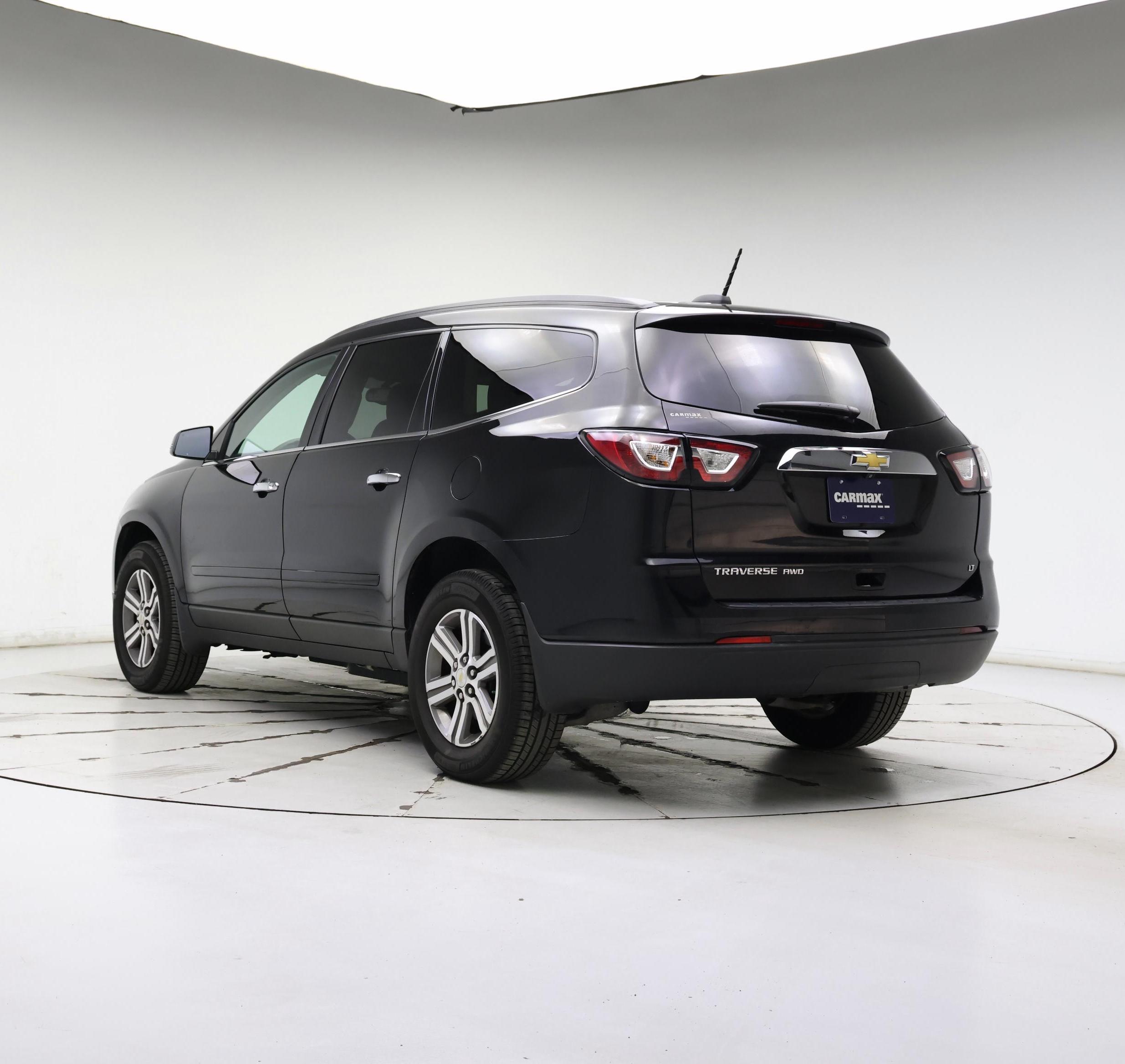 Thumbnail: 2017 Chevrolet Traverse - 2