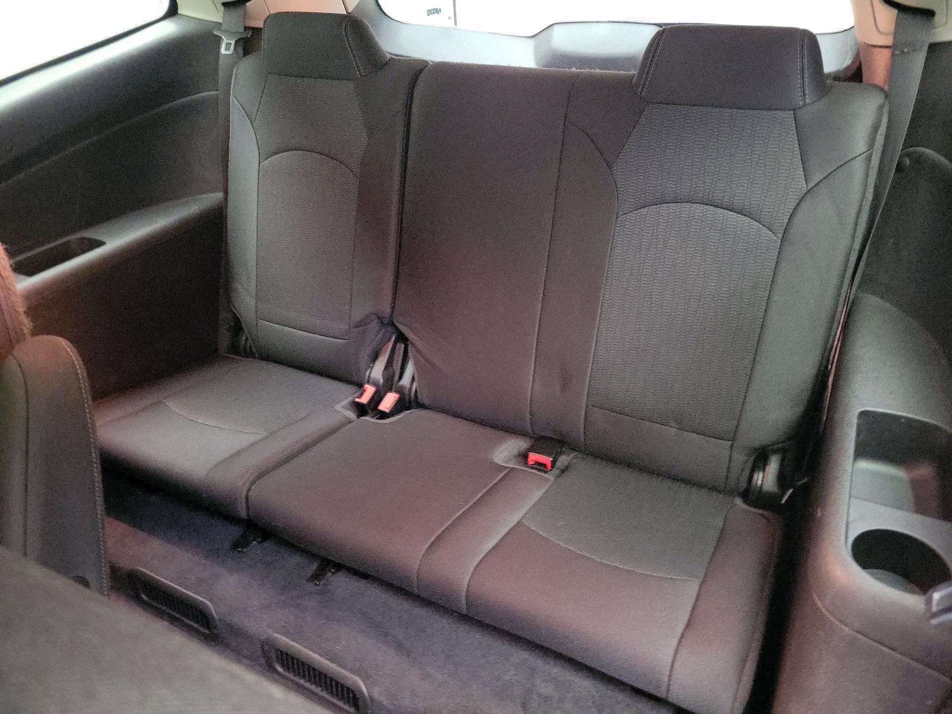 Thumbnail: 2017 Chevrolet Traverse - 20