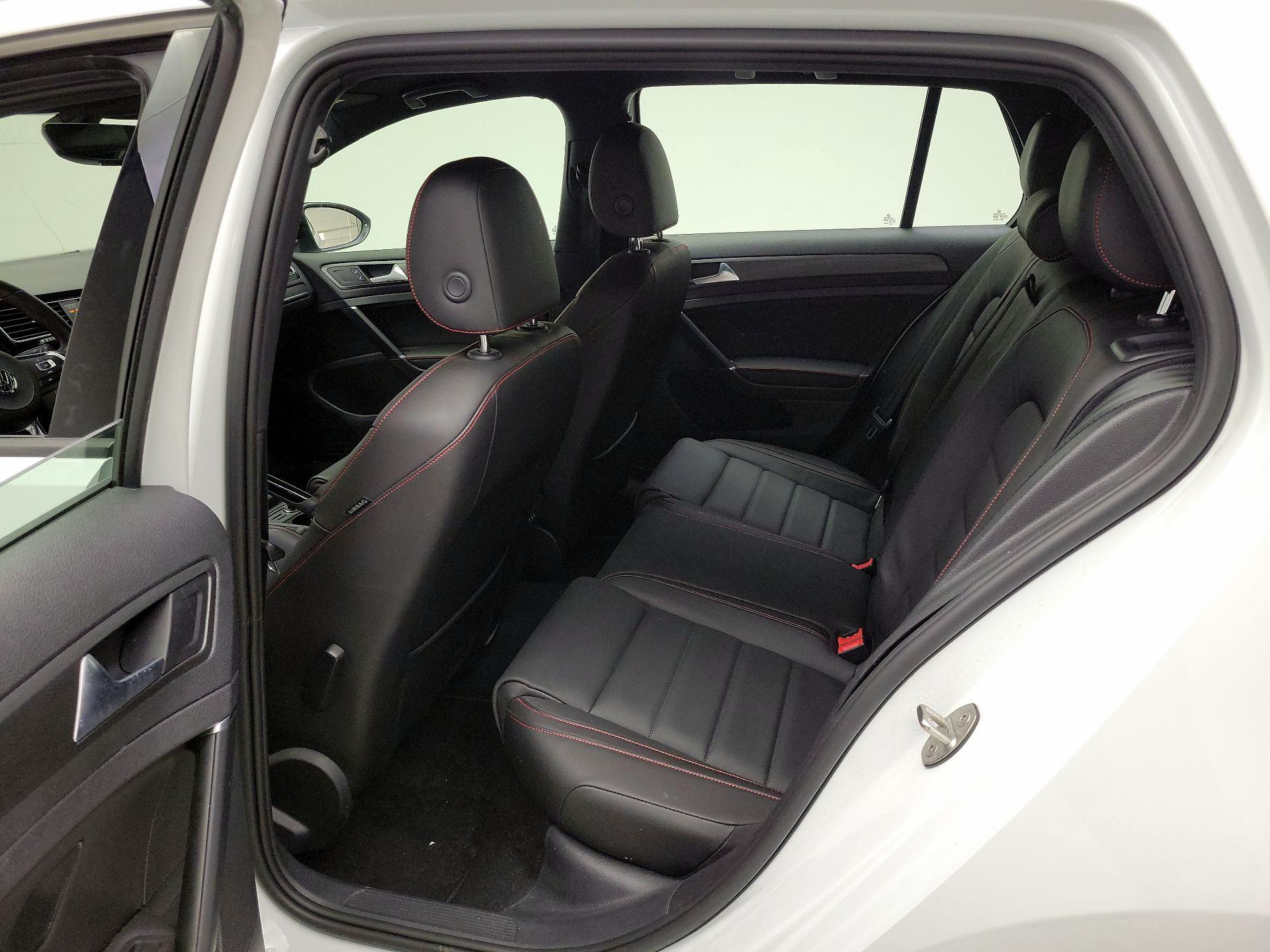 Thumbnail: 2021 Volkswagen Golf - 19