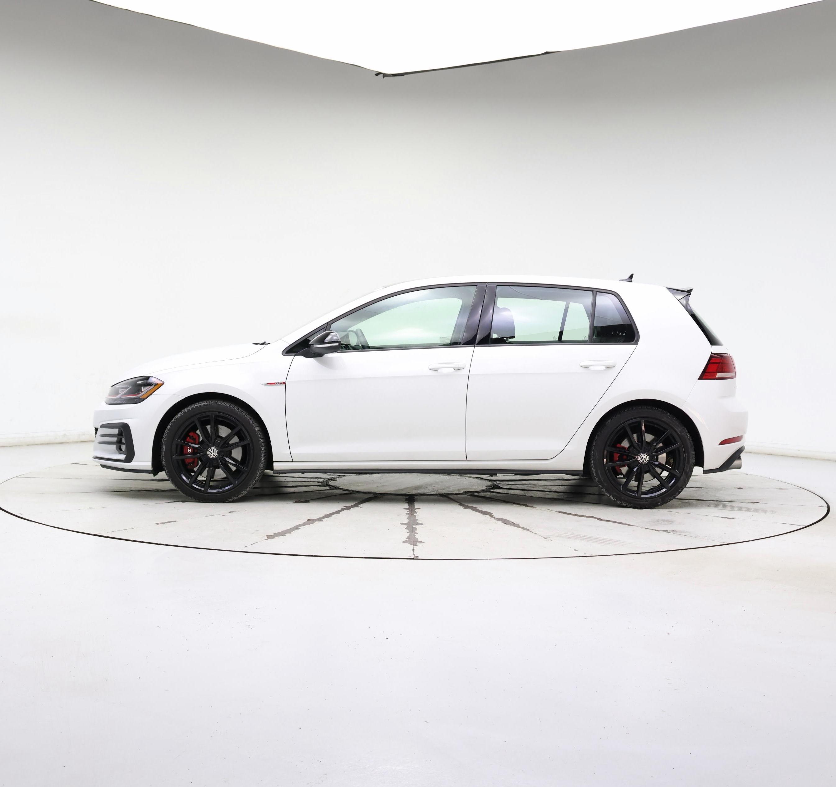 Thumbnail: 2021 Volkswagen Golf - 3