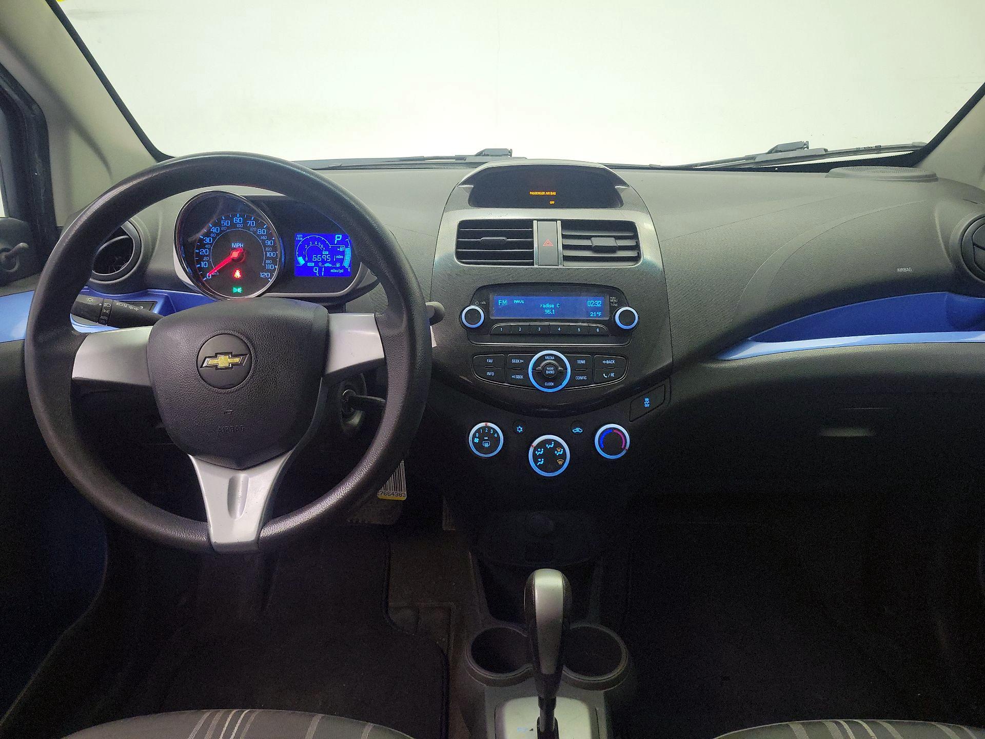 Thumbnail: 2014 Chevrolet Spark - 9